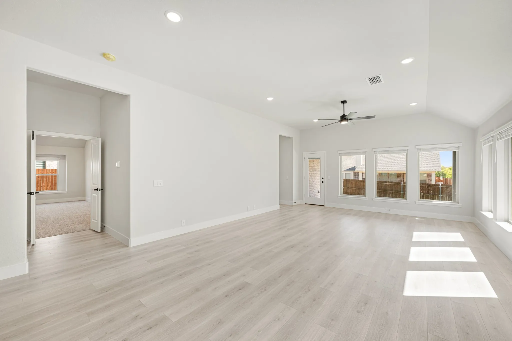 Single Family Residence For Sale in Johnson County , 913 Hickory Chase Drive, Godley, Texas 76044, 4 Bedroom, 2 Bathroom, 2 Garage spaces, 2,243 Sqft, built in 2026, mls#21344982, Real Estate Agent in Godley, Homes For Sale in Johnson county, Homes For Sale in Godley, Realtor in Godley Texas, Real Estate Brokerage Independent Realty Texas, Luminita Cordes Realtor
