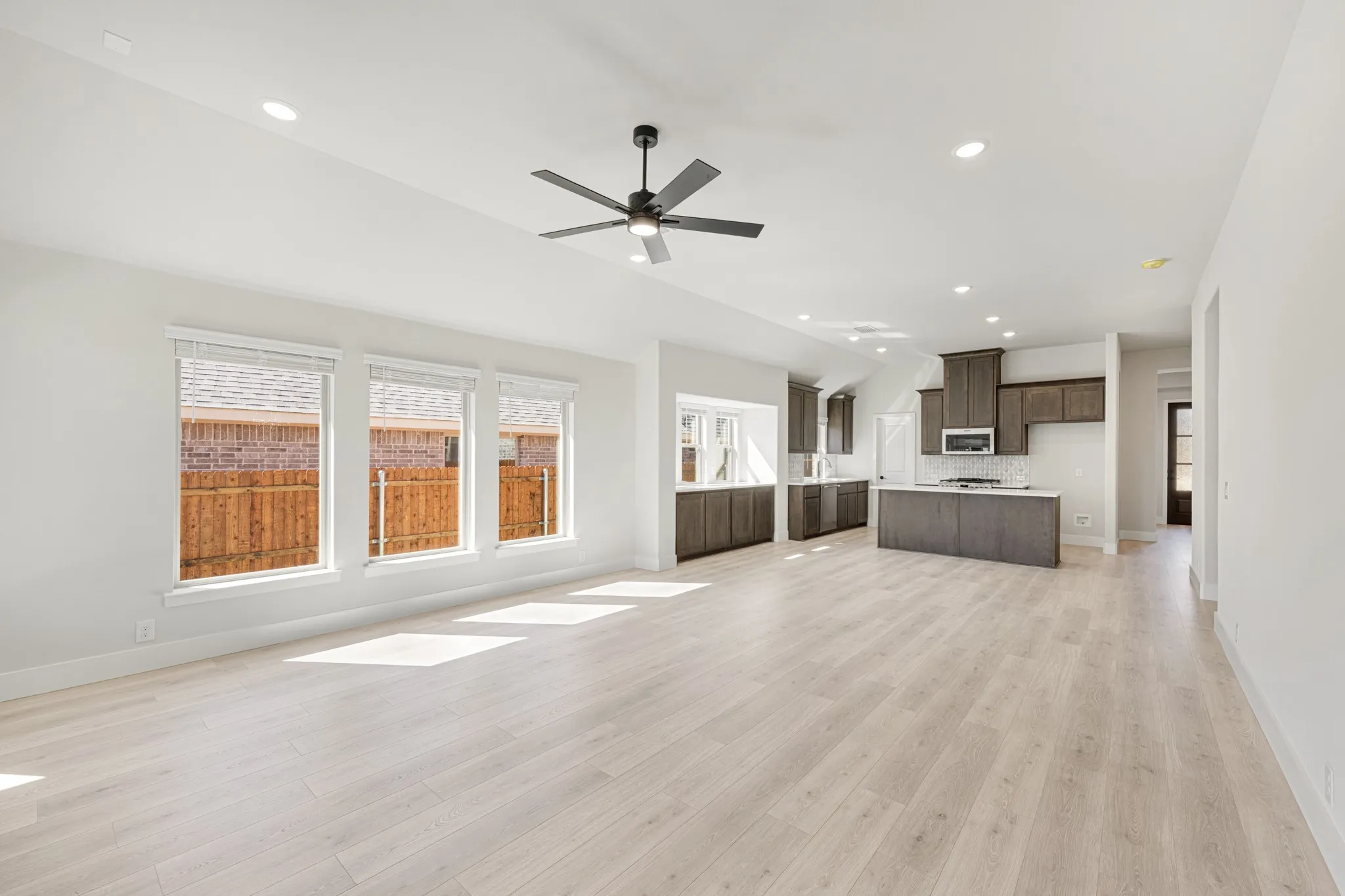Single Family Residence For Sale in Johnson County , 913 Hickory Chase Drive, Godley, Texas 76044, 4 Bedroom, 2 Bathroom, 2 Garage spaces, 2,243 Sqft, built in 2026, mls#21344982, Real Estate Agent in Godley, Homes For Sale in Johnson county, Homes For Sale in Godley, Realtor in Godley Texas, Real Estate Brokerage Independent Realty Texas, Luminita Cordes Realtor