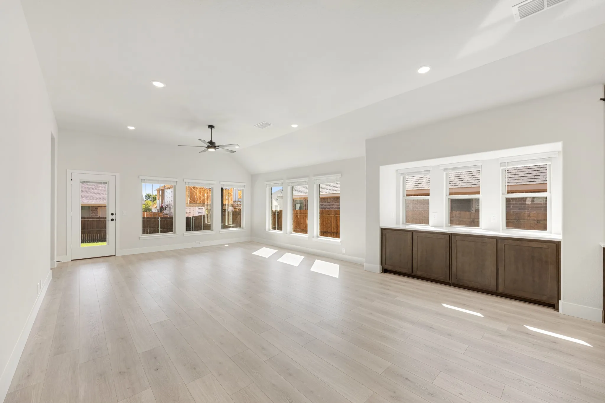 Single Family Residence For Sale in Johnson County , 913 Hickory Chase Drive, Godley, Texas 76044, 4 Bedroom, 2 Bathroom, 2 Garage spaces, 2,243 Sqft, built in 2026, mls#21344982, Real Estate Agent in Godley, Homes For Sale in Johnson county, Homes For Sale in Godley, Realtor in Godley Texas, Real Estate Brokerage Independent Realty Texas, Luminita Cordes Realtor