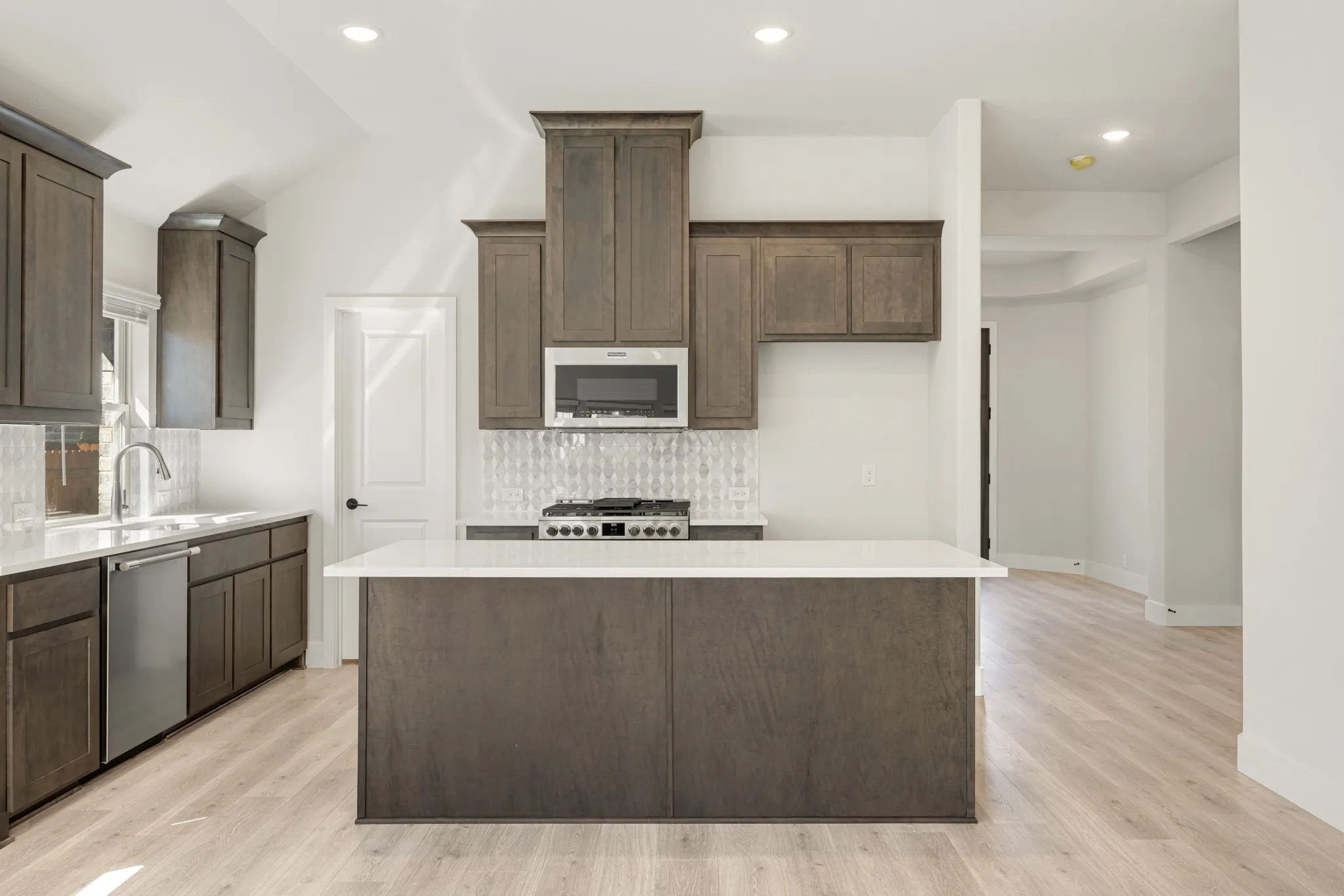 Single Family Residence For Sale in Johnson County , 913 Hickory Chase Drive, Godley, Texas 76044, 4 Bedroom, 2 Bathroom, 2 Garage spaces, 2,243 Sqft, built in 2026, mls#21344982, Real Estate Agent in Godley, Homes For Sale in Johnson county, Homes For Sale in Godley, Realtor in Godley Texas, Real Estate Brokerage Independent Realty Texas, Luminita Cordes Realtor