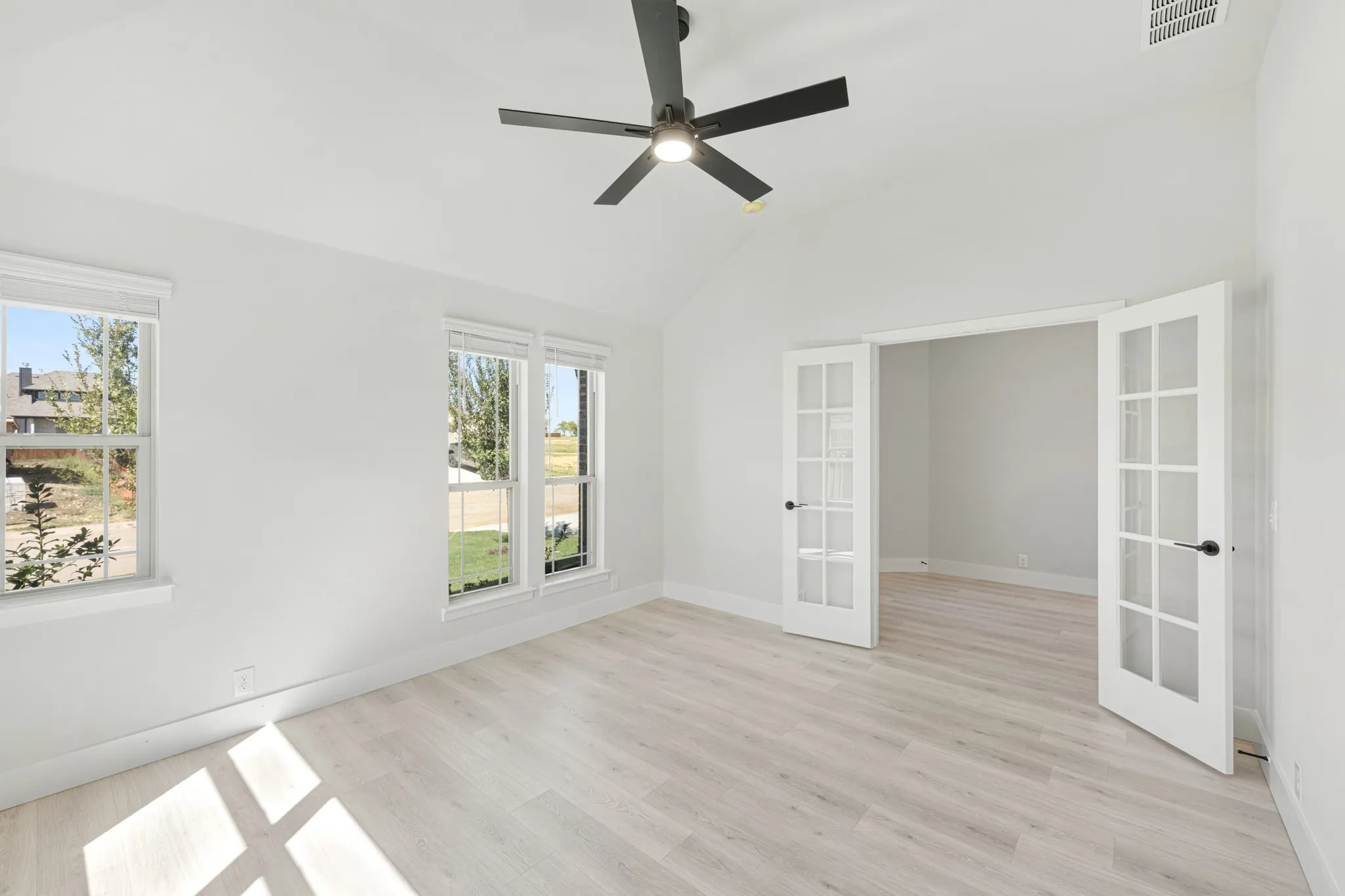 Single Family Residence For Sale in Johnson County , 913 Hickory Chase Drive, Godley, Texas 76044, 4 Bedroom, 2 Bathroom, 2 Garage spaces, 2,243 Sqft, built in 2026, mls#21344982, Real Estate Agent in Godley, Homes For Sale in Johnson county, Homes For Sale in Godley, Realtor in Godley Texas, Real Estate Brokerage Independent Realty Texas, Luminita Cordes Realtor