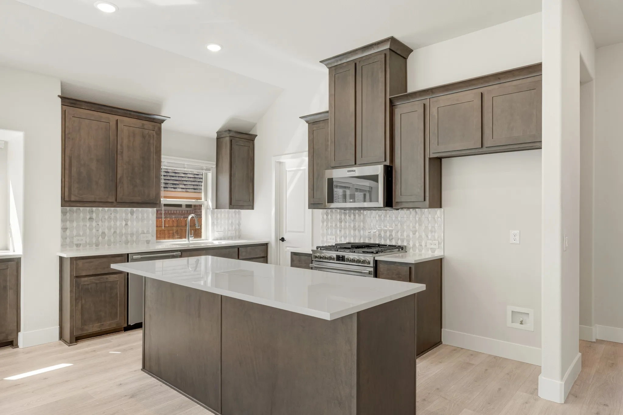 Single Family Residence For Sale in Johnson County , 913 Hickory Chase Drive, Godley, Texas 76044, 4 Bedroom, 2 Bathroom, 2 Garage spaces, 2,243 Sqft, built in 2026, mls#21344982, Real Estate Agent in Godley, Homes For Sale in Johnson county, Homes For Sale in Godley, Realtor in Godley Texas, Real Estate Brokerage Independent Realty Texas, Luminita Cordes Realtor