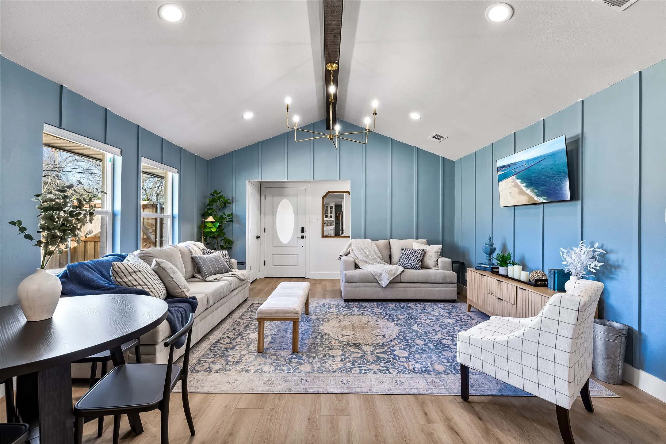Single Family Residence For Sale in Collin County , 309 W White Avenue, Mc Kinney, Texas 75069, 3 Bedroom, 3 Bathroom, Garage spaces, 1,558 Sqft, built in 1985, mls#21344747, Real Estate Agent in Mc Kinney, Homes For Sale in Collin county, Homes For Sale in Mc Kinney, Realtor in Mc Kinney Texas, Real Estate Brokerage Independent Realty Texas, Luminita Cordes Realtor