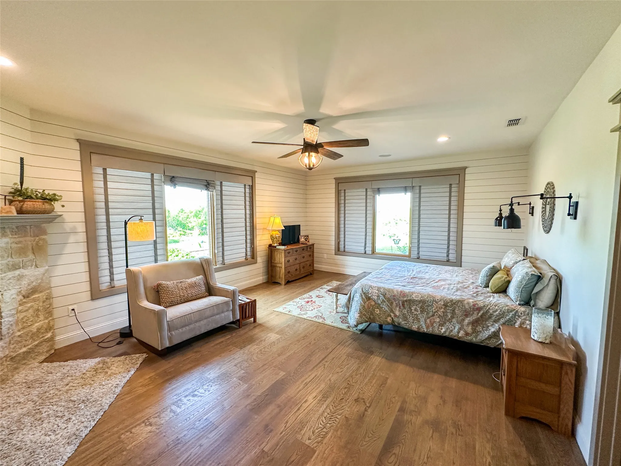 Farm For Sale in Eastland County , 470 County Road 164, Eastland, Texas 76448, 3 Bedroom, 4 Bathroom, 2 Garage spaces, 8,364 Sqft, built in 2010, mls#21344989, Real Estate Agent in Eastland, Homes For Sale in Eastland county, Homes For Sale in Eastland, Realtor in Eastland Texas, Real Estate Brokerage Independent Realty Texas, Luminita Cordes Realtor