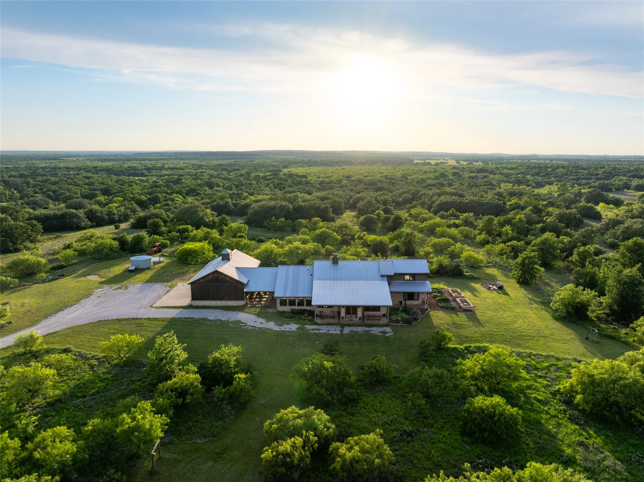 Farm For Sale in Eastland County , 470 County Road 164, Eastland, Texas 76448, 3 Bedroom, 4 Bathroom, 2 Garage spaces, 8,364 Sqft, built in 2010, mls#21344989, Real Estate Agent in Eastland, Homes For Sale in Eastland county, Homes For Sale in Eastland, Realtor in Eastland Texas, Real Estate Brokerage Independent Realty Texas, Luminita Cordes Realtor