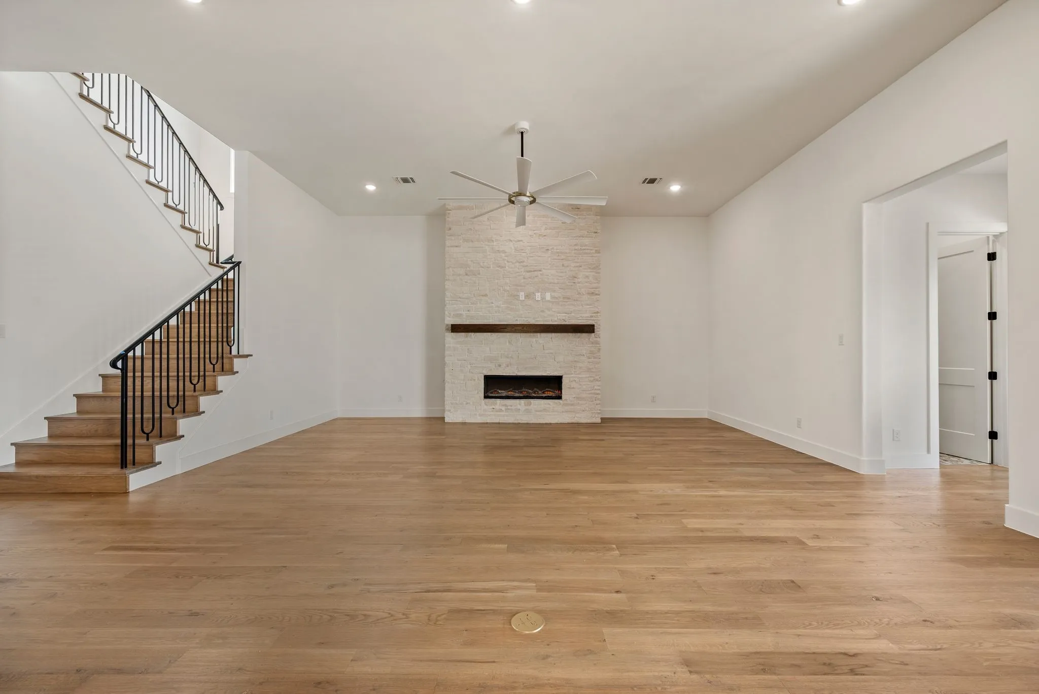 Single Family Residence For Sale in Tarrant County , 12499 Palmer Drive, Fort Worth, Texas 76179, 5 Bedroom, 5 Bathroom, 3 Garage spaces, 5,046 Sqft, built in 2025, mls#21344993, Real Estate Agent in Fort Worth, Homes For Sale in Tarrant county, Homes For Sale in Fort Worth, Realtor in Fort Worth Texas, Real Estate Brokerage Independent Realty Texas, Luminita Cordes Realtor