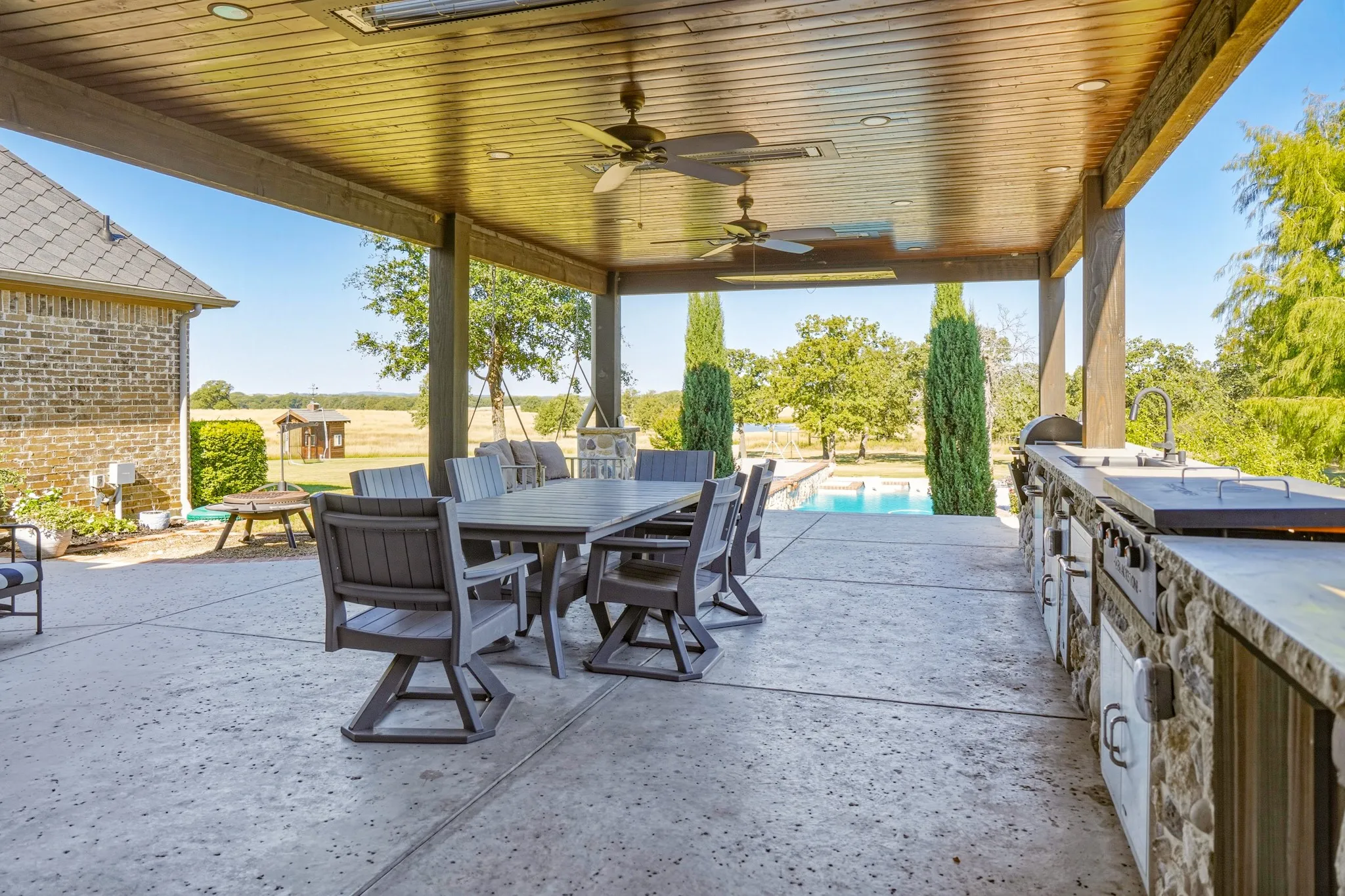 Single Family Residence For Sale in Jack County , 354 Ballpark Way, Jacksboro, Texas 76458, 4 Bedroom, 4 Bathroom, 4 Garage spaces, 4,340 Sqft, built in 2016, mls#21343689, Real Estate Agent in Jacksboro, Homes For Sale in Jack county, Homes For Sale in Jacksboro, Realtor in Jacksboro Texas, Real Estate Brokerage Independent Realty Texas, Luminita Cordes Realtor
