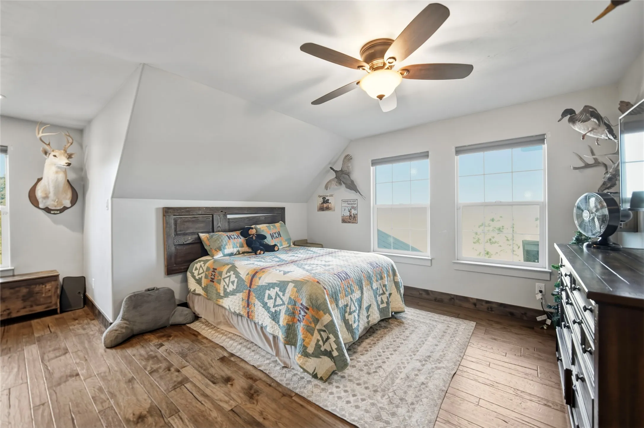 Single Family Residence For Sale in Jack County , 354 Ballpark Way, Jacksboro, Texas 76458, 4 Bedroom, 4 Bathroom, 4 Garage spaces, 4,340 Sqft, built in 2016, mls#21343689, Real Estate Agent in Jacksboro, Homes For Sale in Jack county, Homes For Sale in Jacksboro, Realtor in Jacksboro Texas, Real Estate Brokerage Independent Realty Texas, Luminita Cordes Realtor