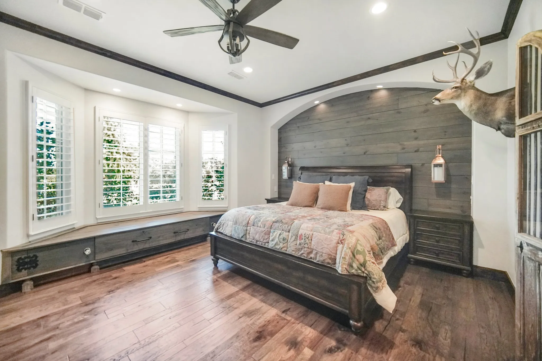 Single Family Residence For Sale in Jack County , 354 Ballpark Way, Jacksboro, Texas 76458, 4 Bedroom, 4 Bathroom, 4 Garage spaces, 4,340 Sqft, built in 2016, mls#21343689, Real Estate Agent in Jacksboro, Homes For Sale in Jack county, Homes For Sale in Jacksboro, Realtor in Jacksboro Texas, Real Estate Brokerage Independent Realty Texas, Luminita Cordes Realtor