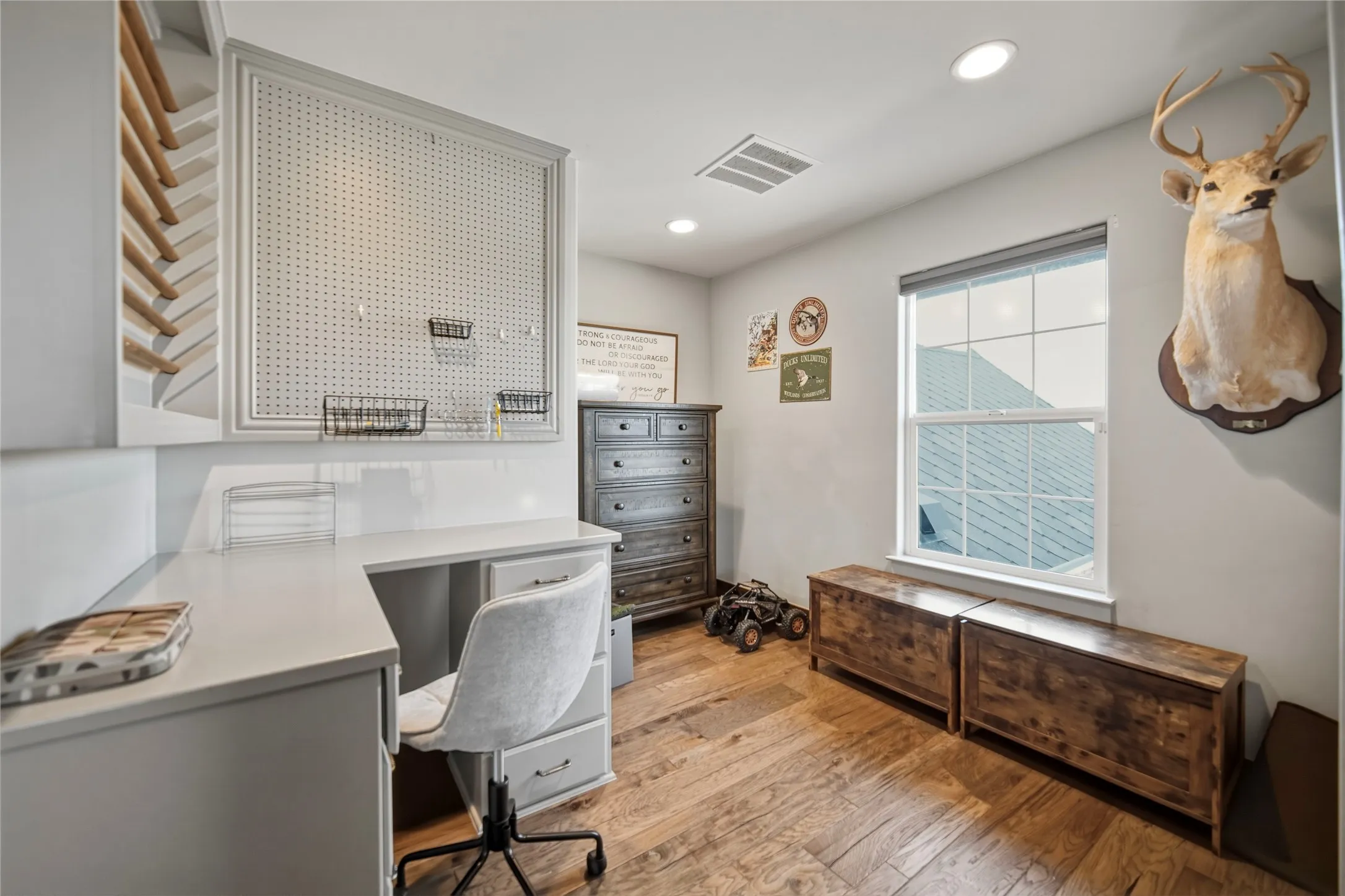 Single Family Residence For Sale in Jack County , 354 Ballpark Way, Jacksboro, Texas 76458, 4 Bedroom, 4 Bathroom, 4 Garage spaces, 4,340 Sqft, built in 2016, mls#21343689, Real Estate Agent in Jacksboro, Homes For Sale in Jack county, Homes For Sale in Jacksboro, Realtor in Jacksboro Texas, Real Estate Brokerage Independent Realty Texas, Luminita Cordes Realtor