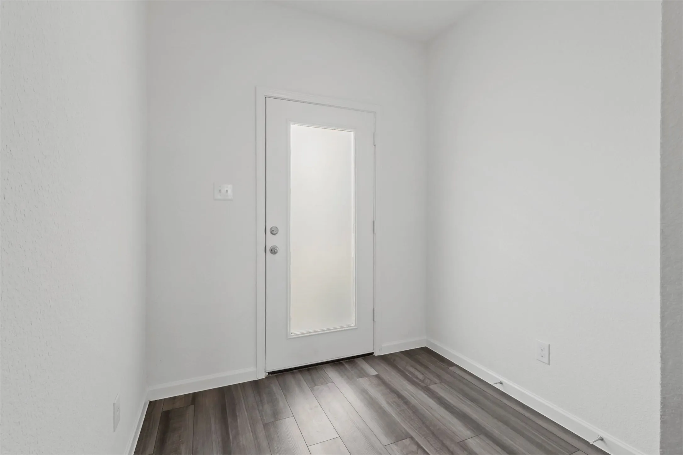 Single Family Residence For Rent in Collin County , 120 Waterhouse Lake Drive, Anna, Texas 75409, 3 Bedroom, 3 Bathroom, 2 Garage spaces, 1,605 Sqft, built in 2024, mls#21342184, Real Estate Agent in Anna, Homes For Rent in Collin county, Homes For Rent in Anna, Realtor in Anna Texas, Real Estate Brokerage Independent Realty Texas, Luminita Cordes Realtor