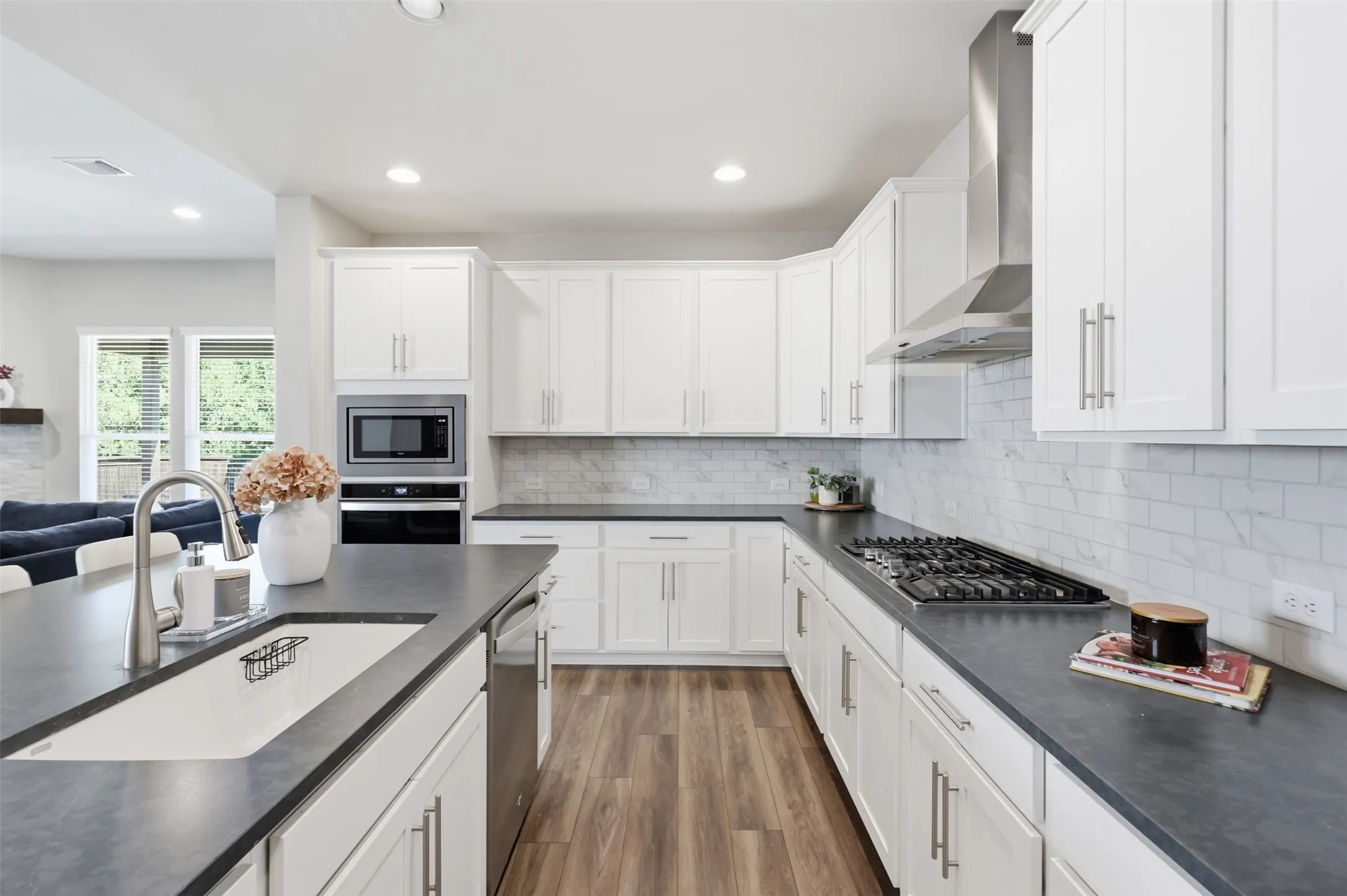Single Family Residence For Sale in Collin County , 1851 Peace Place, Wylie, Texas 75098, 4 Bedroom, 4 Bathroom, 2 Garage spaces, 3,311 Sqft, built in 2022, mls#21337519, Real Estate Agent in Wylie, Homes For Sale in Collin county, Homes For Sale in Wylie, Realtor in Wylie Texas, Real Estate Brokerage Independent Realty Texas, Luminita Cordes Realtor