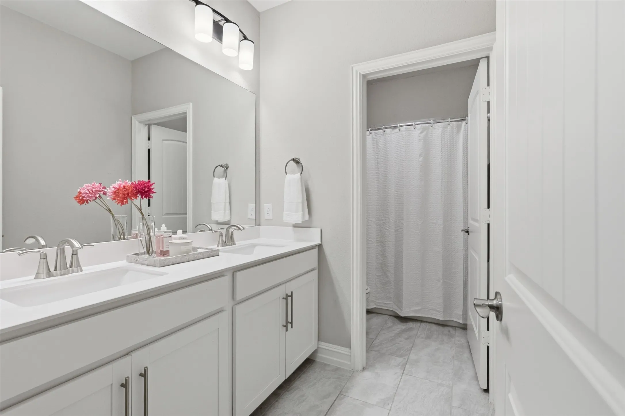 Single Family Residence For Sale in Collin County , 1851 Peace Place, Wylie, Texas 75098, 4 Bedroom, 4 Bathroom, 2 Garage spaces, 3,311 Sqft, built in 2022, mls#21337519, Real Estate Agent in Wylie, Homes For Sale in Collin county, Homes For Sale in Wylie, Realtor in Wylie Texas, Real Estate Brokerage Independent Realty Texas, Luminita Cordes Realtor