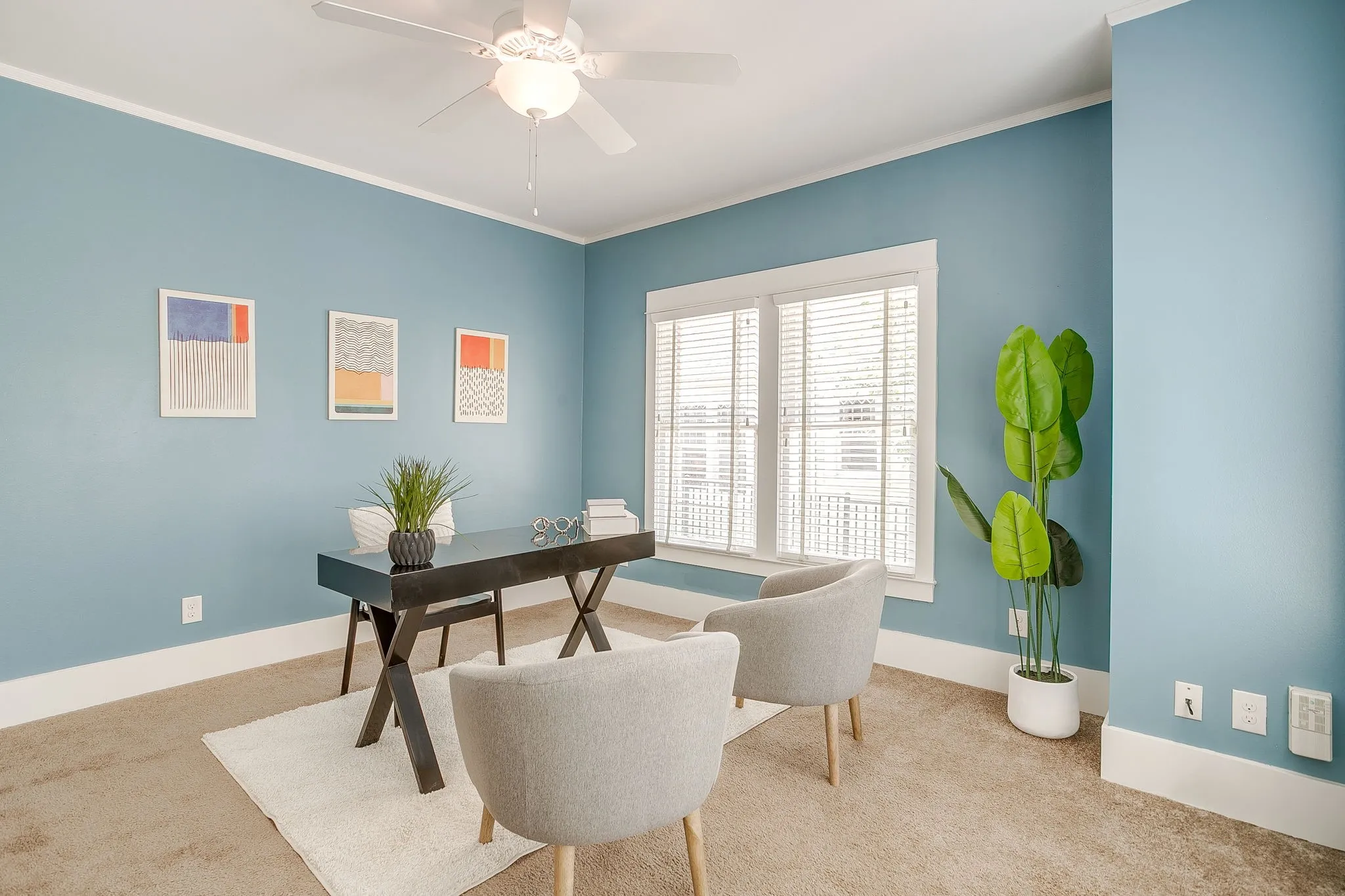 Single Family Residence For Sale in Tarrant County , 2700 College Avenue, Fort Worth, Texas 76110, 3 Bedroom, 2 Bathroom, 1 Garage spaces, 1,697 Sqft, built in 1924, mls#21342792, Real Estate Agent in Fort Worth, Homes For Sale in Tarrant county, Homes For Sale in Fort Worth, Realtor in Fort Worth Texas, Real Estate Brokerage Independent Realty Texas, Luminita Cordes Realtor