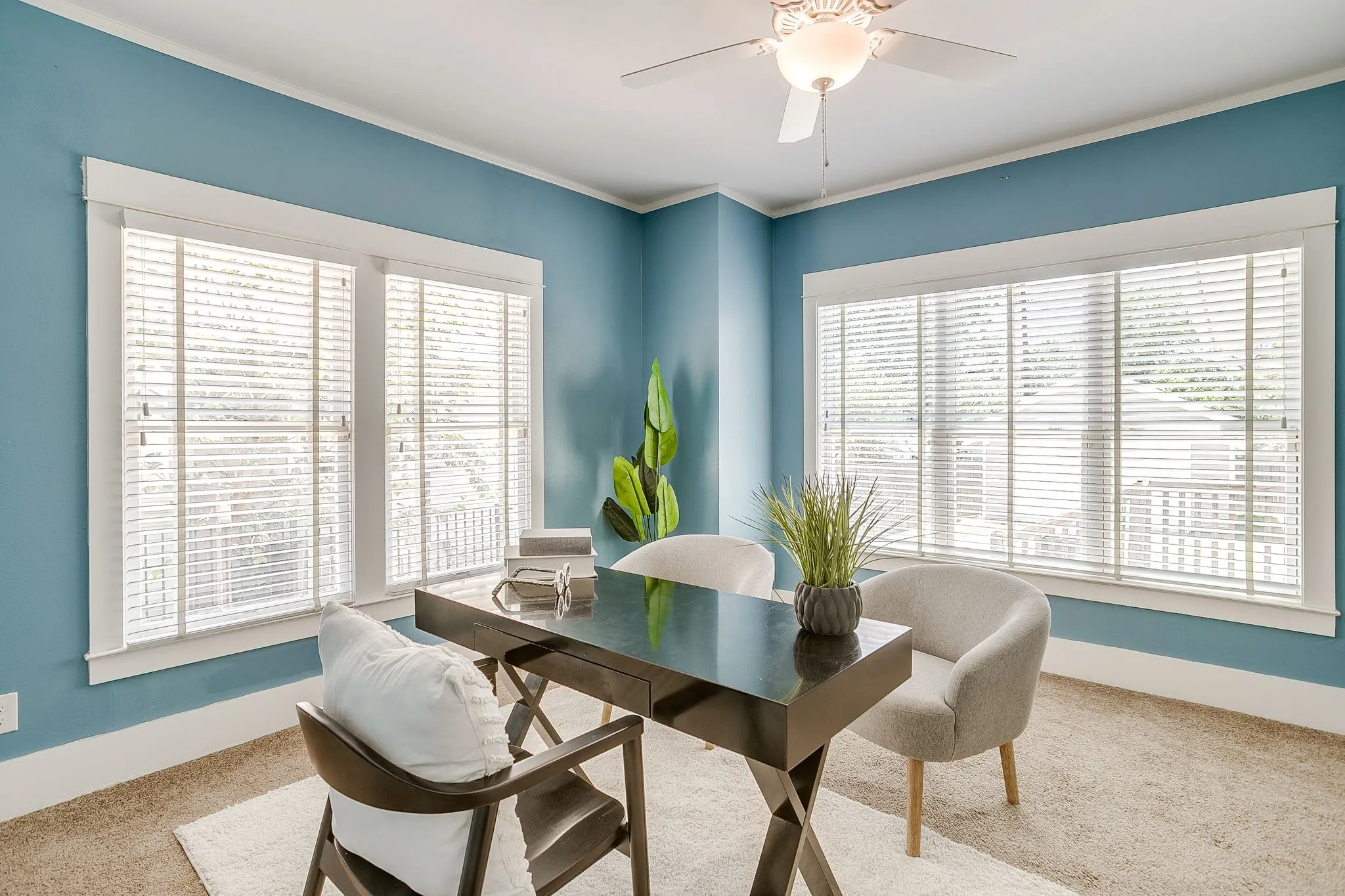 Single Family Residence For Sale in Tarrant County , 2700 College Avenue, Fort Worth, Texas 76110, 3 Bedroom, 2 Bathroom, 1 Garage spaces, 1,697 Sqft, built in 1924, mls#21342792, Real Estate Agent in Fort Worth, Homes For Sale in Tarrant county, Homes For Sale in Fort Worth, Realtor in Fort Worth Texas, Real Estate Brokerage Independent Realty Texas, Luminita Cordes Realtor