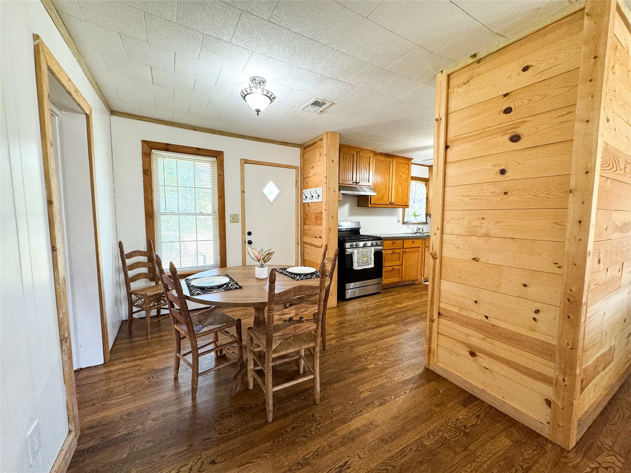 Single Family Residence For Sale in Haskell County , 1207 Taylor Avenue, Rule, Texas 79547, 2 Bedroom, 1 Bathroom, Garage spaces, 1,245 Sqft, built in 1957, mls#21342652, Real Estate Agent in Rule, Homes For Sale in Haskell county, Homes For Sale in Rule, Realtor in Rule Texas, Real Estate Brokerage Independent Realty Texas, Luminita Cordes Realtor