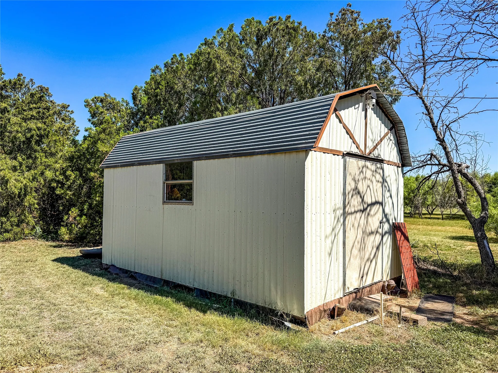 Single Family Residence For Sale in Haskell County , 1207 Taylor Avenue, Rule, Texas 79547, 2 Bedroom, 1 Bathroom, Garage spaces, 1,245 Sqft, built in 1957, mls#21342652, Real Estate Agent in Rule, Homes For Sale in Haskell county, Homes For Sale in Rule, Realtor in Rule Texas, Real Estate Brokerage Independent Realty Texas, Luminita Cordes Realtor