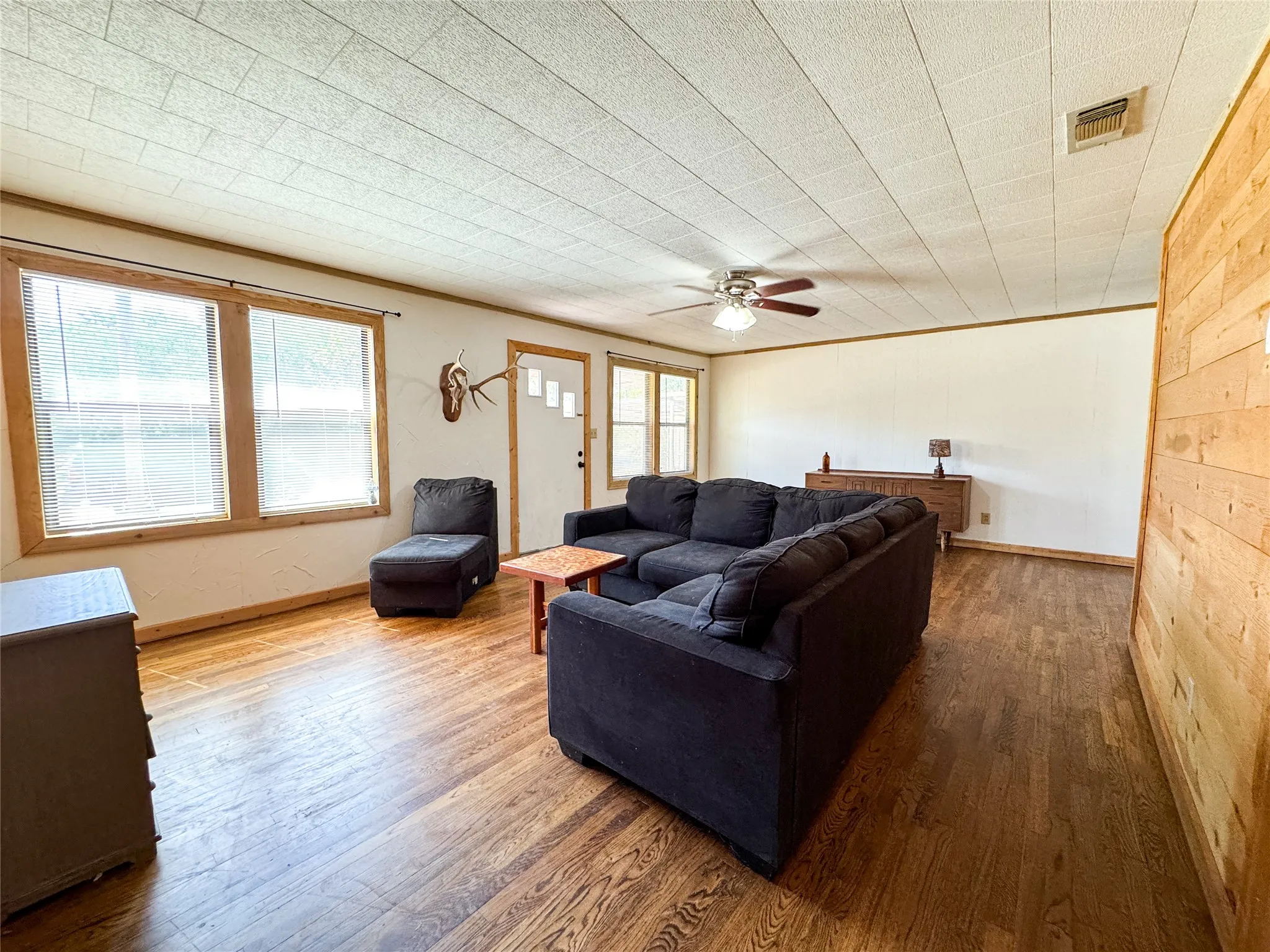 Single Family Residence For Sale in Haskell County , 1207 Taylor Avenue, Rule, Texas 79547, 2 Bedroom, 1 Bathroom, Garage spaces, 1,245 Sqft, built in 1957, mls#21342652, Real Estate Agent in Rule, Homes For Sale in Haskell county, Homes For Sale in Rule, Realtor in Rule Texas, Real Estate Brokerage Independent Realty Texas, Luminita Cordes Realtor