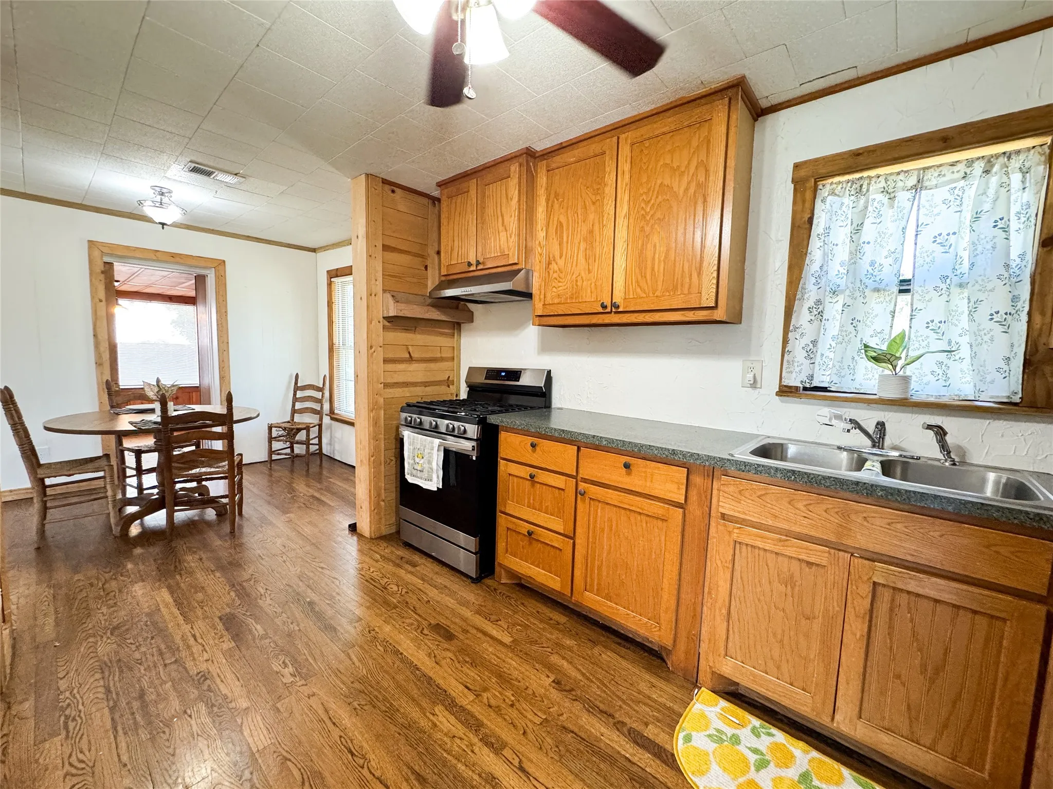Single Family Residence For Sale in Haskell County , 1207 Taylor Avenue, Rule, Texas 79547, 2 Bedroom, 1 Bathroom, Garage spaces, 1,245 Sqft, built in 1957, mls#21342652, Real Estate Agent in Rule, Homes For Sale in Haskell county, Homes For Sale in Rule, Realtor in Rule Texas, Real Estate Brokerage Independent Realty Texas, Luminita Cordes Realtor