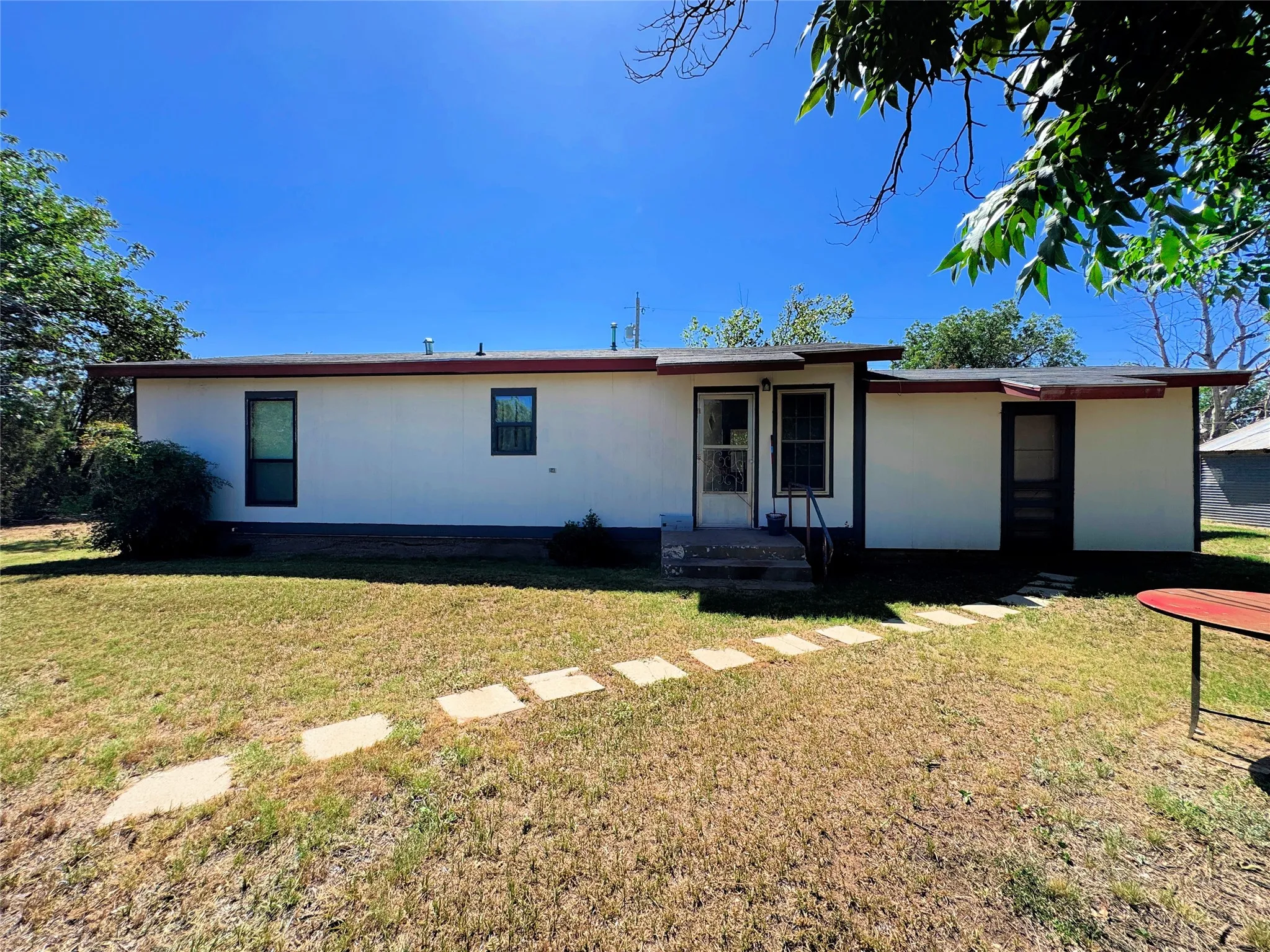 Single Family Residence For Sale in Haskell County , 1207 Taylor Avenue, Rule, Texas 79547, 2 Bedroom, 1 Bathroom, Garage spaces, 1,245 Sqft, built in 1957, mls#21342652, Real Estate Agent in Rule, Homes For Sale in Haskell county, Homes For Sale in Rule, Realtor in Rule Texas, Real Estate Brokerage Independent Realty Texas, Luminita Cordes Realtor
