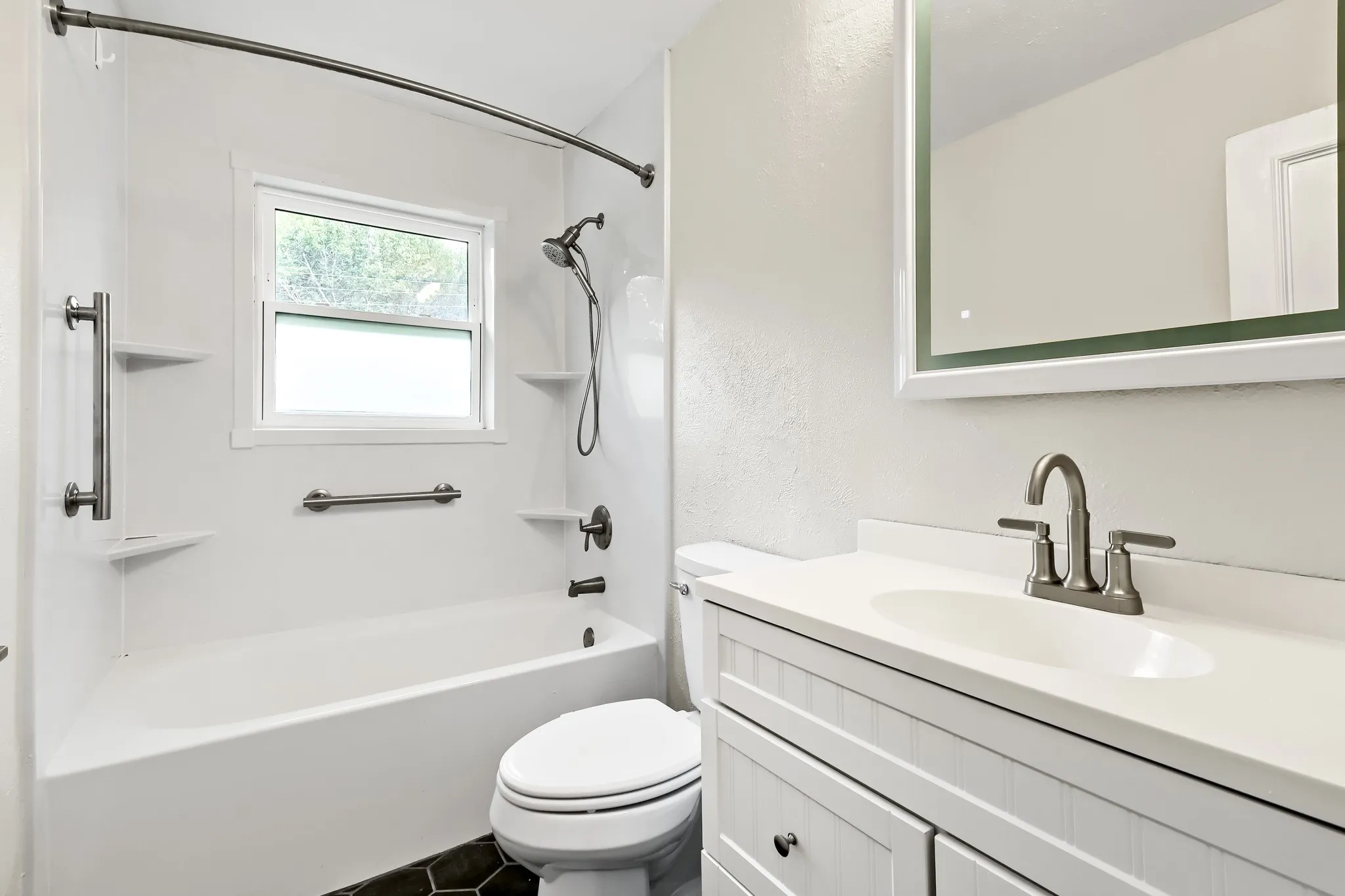 Single Family Residence For Sale in Tarrant County , 4812 Grove Street, North Richland Hills, Texas 76180, 3 Bedroom, 2 Bathroom, 2 Garage spaces, 2,024 Sqft, built in 1959, mls#21339797, Real Estate Agent in North Richland Hills, Homes For Sale in Tarrant county, Homes For Sale in North Richland Hills, Realtor in North Richland Hills Texas, Real Estate Brokerage Independent Realty Texas, Luminita Cordes Realtor