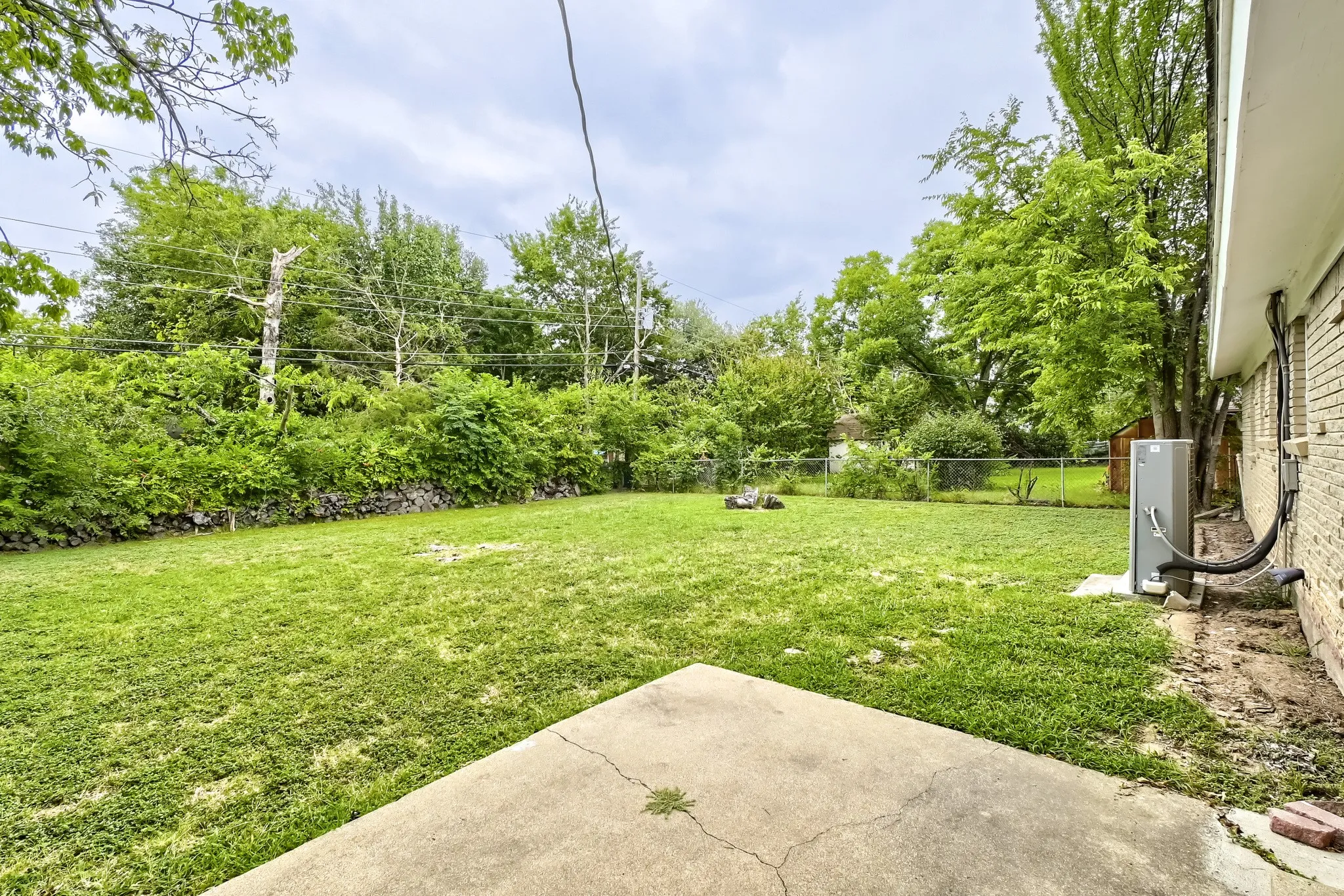 Single Family Residence For Sale in Tarrant County , 4812 Grove Street, North Richland Hills, Texas 76180, 3 Bedroom, 2 Bathroom, 2 Garage spaces, 2,024 Sqft, built in 1959, mls#21339797, Real Estate Agent in North Richland Hills, Homes For Sale in Tarrant county, Homes For Sale in North Richland Hills, Realtor in North Richland Hills Texas, Real Estate Brokerage Independent Realty Texas, Luminita Cordes Realtor
