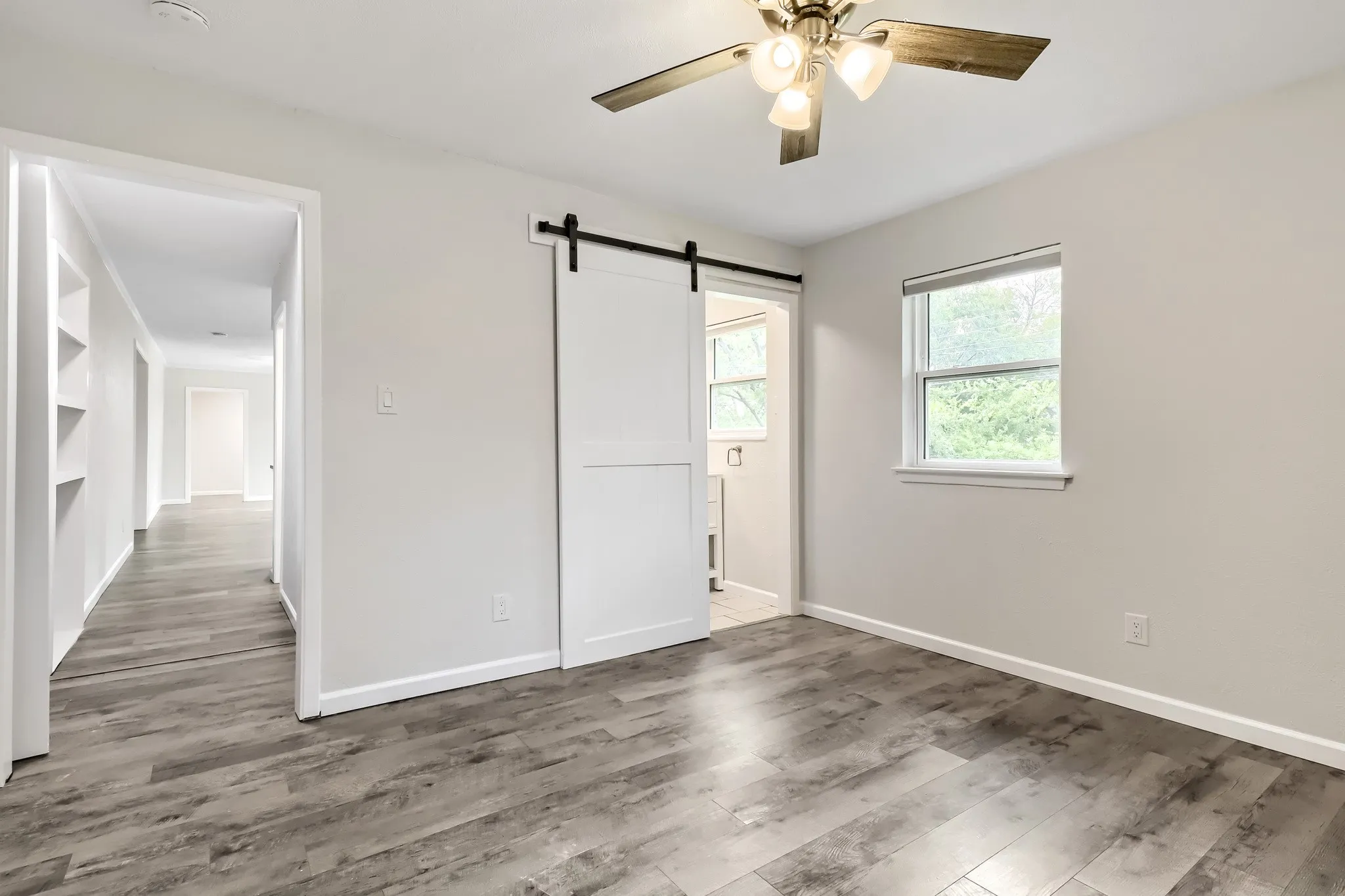 Single Family Residence For Sale in Tarrant County , 4812 Grove Street, North Richland Hills, Texas 76180, 3 Bedroom, 2 Bathroom, 2 Garage spaces, 2,024 Sqft, built in 1959, mls#21339797, Real Estate Agent in North Richland Hills, Homes For Sale in Tarrant county, Homes For Sale in North Richland Hills, Realtor in North Richland Hills Texas, Real Estate Brokerage Independent Realty Texas, Luminita Cordes Realtor