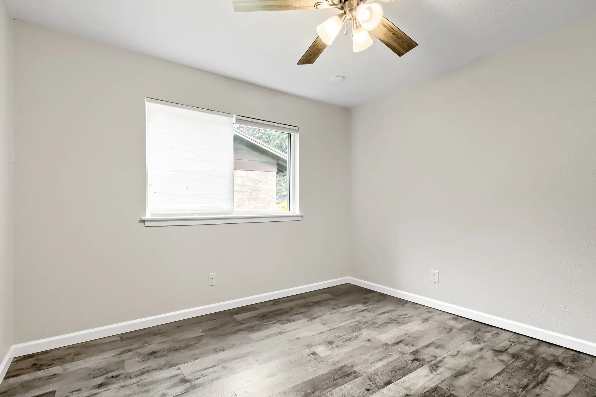 Single Family Residence For Sale in Tarrant County , 4812 Grove Street, North Richland Hills, Texas 76180, 3 Bedroom, 2 Bathroom, 2 Garage spaces, 2,024 Sqft, built in 1959, mls#21339797, Real Estate Agent in North Richland Hills, Homes For Sale in Tarrant county, Homes For Sale in North Richland Hills, Realtor in North Richland Hills Texas, Real Estate Brokerage Independent Realty Texas, Luminita Cordes Realtor