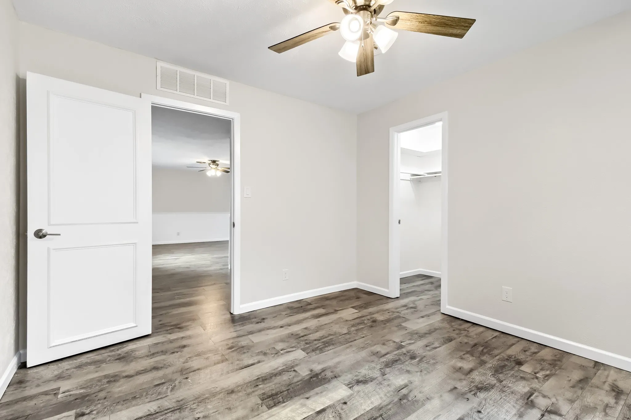 Single Family Residence For Sale in Tarrant County , 4812 Grove Street, North Richland Hills, Texas 76180, 3 Bedroom, 2 Bathroom, 2 Garage spaces, 2,024 Sqft, built in 1959, mls#21339797, Real Estate Agent in North Richland Hills, Homes For Sale in Tarrant county, Homes For Sale in North Richland Hills, Realtor in North Richland Hills Texas, Real Estate Brokerage Independent Realty Texas, Luminita Cordes Realtor