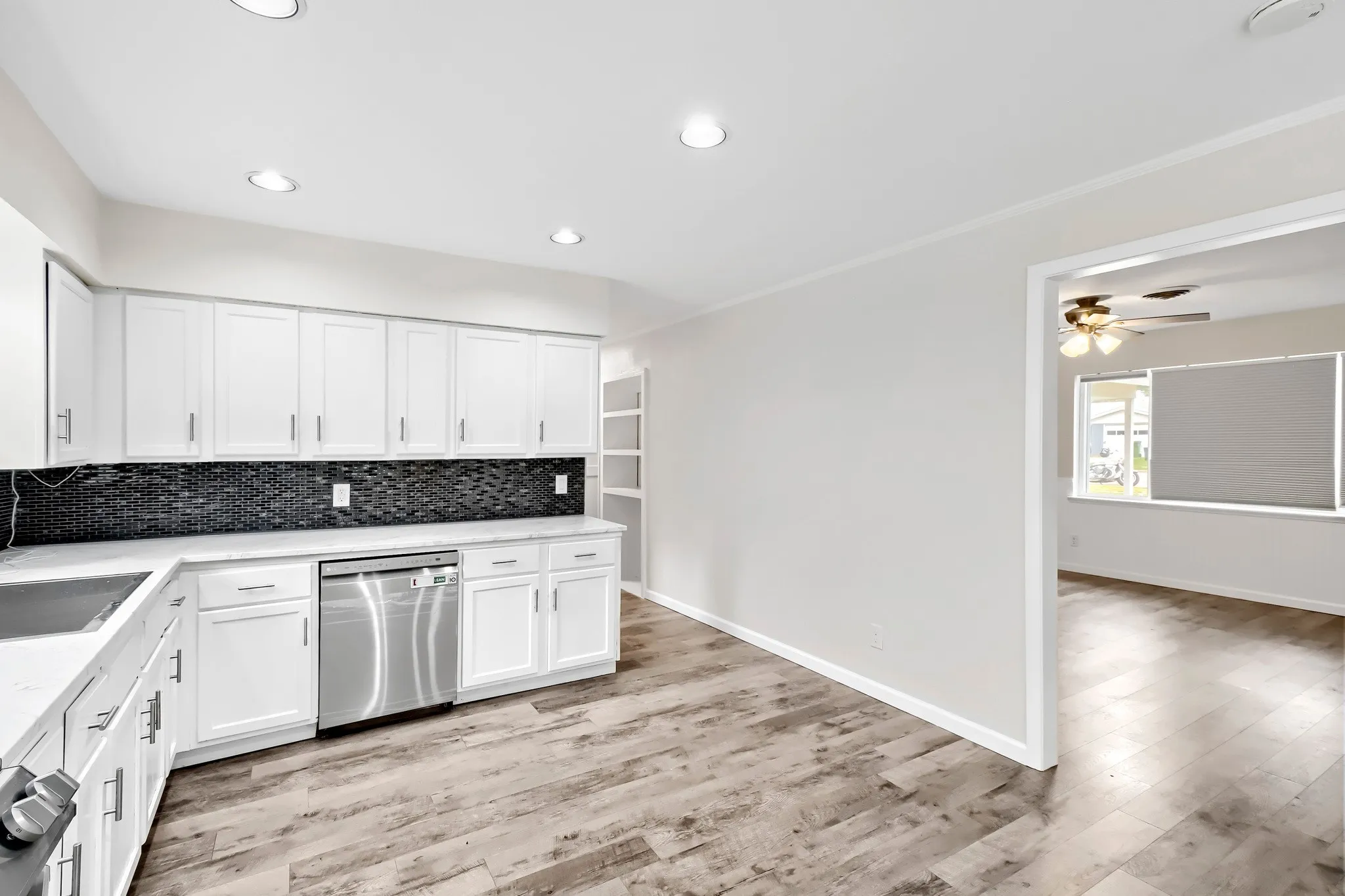 Single Family Residence For Sale in Tarrant County , 4812 Grove Street, North Richland Hills, Texas 76180, 3 Bedroom, 2 Bathroom, 2 Garage spaces, 2,024 Sqft, built in 1959, mls#21339797, Real Estate Agent in North Richland Hills, Homes For Sale in Tarrant county, Homes For Sale in North Richland Hills, Realtor in North Richland Hills Texas, Real Estate Brokerage Independent Realty Texas, Luminita Cordes Realtor