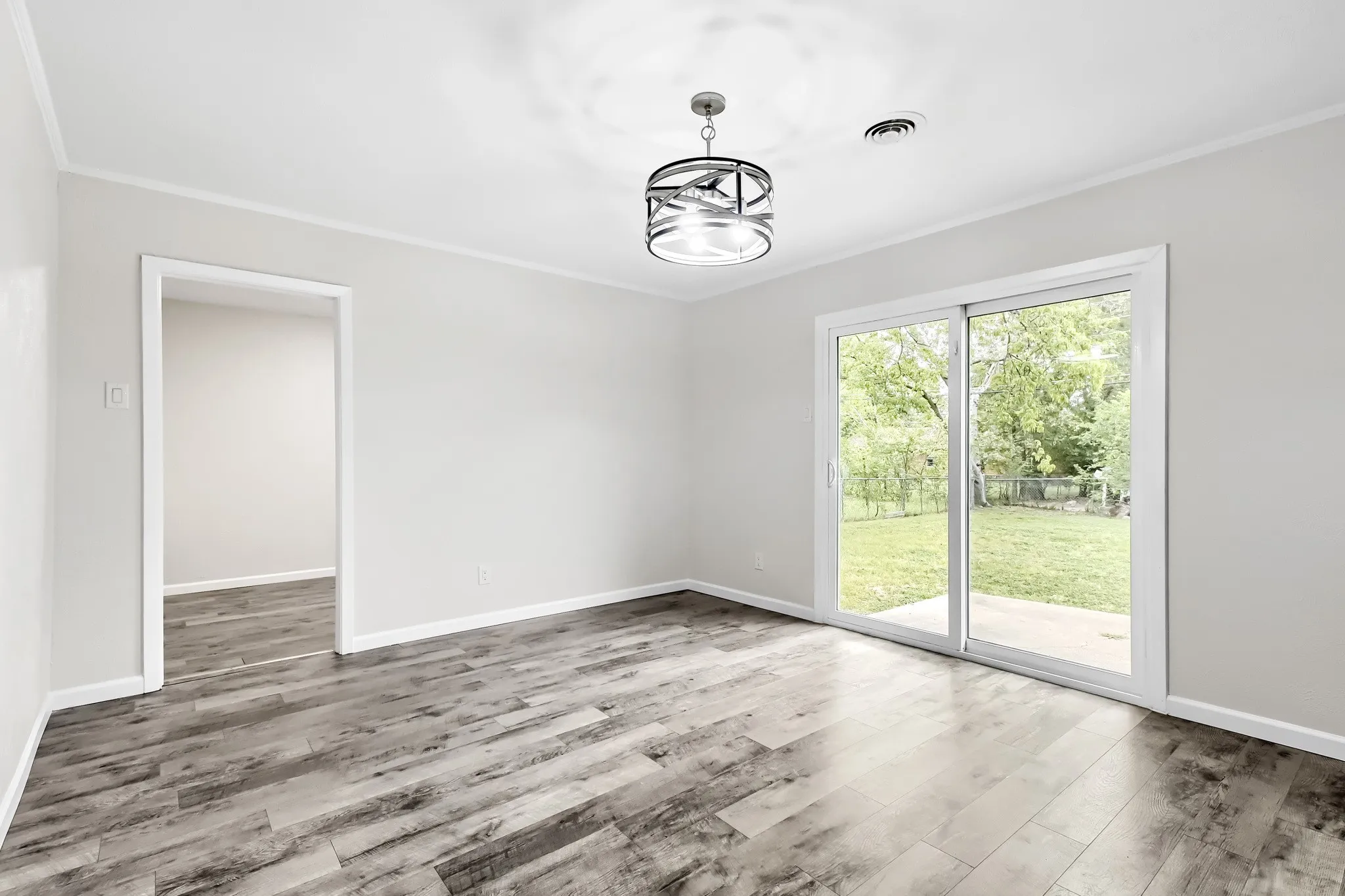 Single Family Residence For Sale in Tarrant County , 4812 Grove Street, North Richland Hills, Texas 76180, 3 Bedroom, 2 Bathroom, 2 Garage spaces, 2,024 Sqft, built in 1959, mls#21339797, Real Estate Agent in North Richland Hills, Homes For Sale in Tarrant county, Homes For Sale in North Richland Hills, Realtor in North Richland Hills Texas, Real Estate Brokerage Independent Realty Texas, Luminita Cordes Realtor