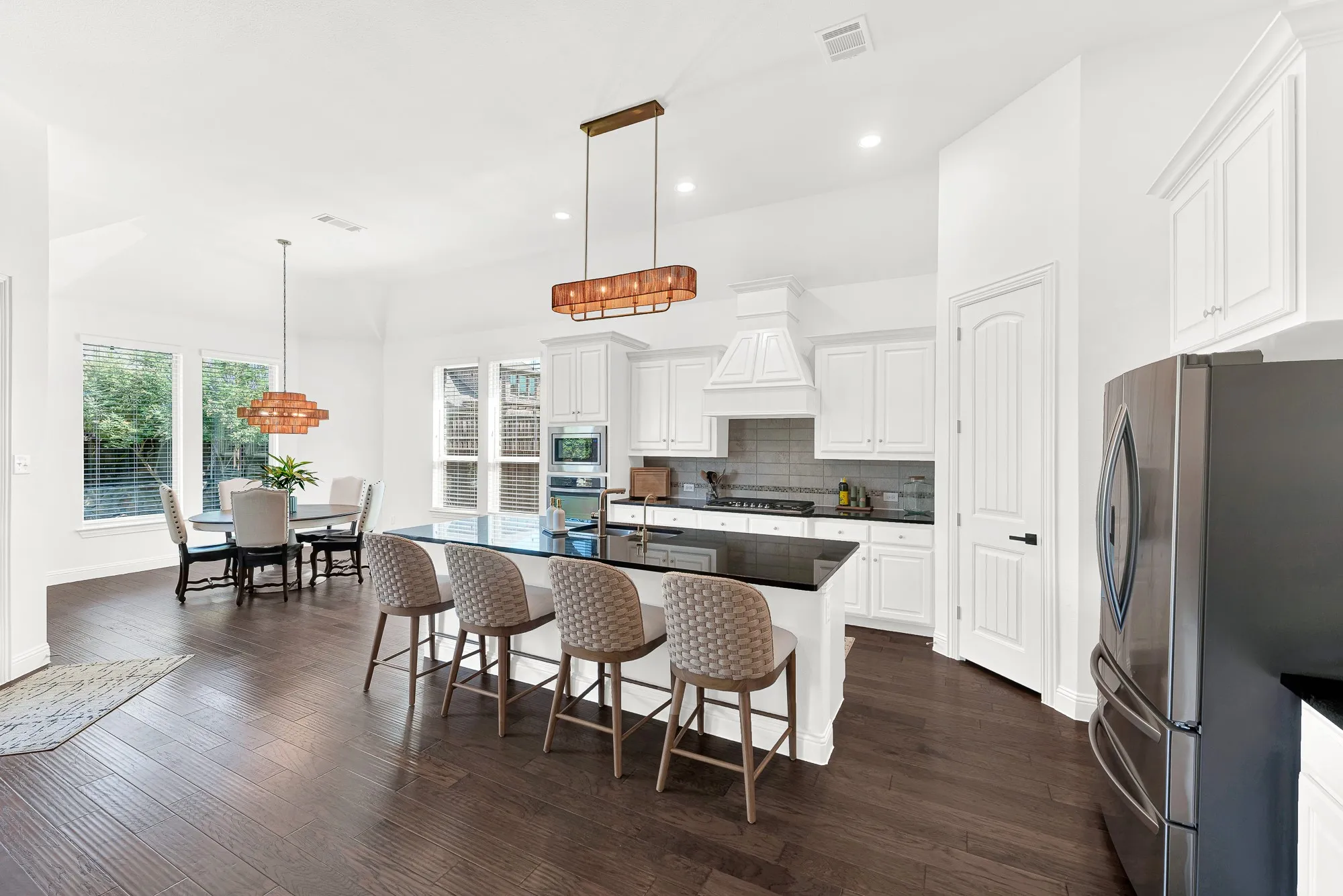 Single Family Residence For Sale in Collin County , 7309 River Park Drive, Mc Kinney, Texas 75071, 4 Bedroom, 3 Bathroom, 3 Garage spaces, 3,283 Sqft, built in 2016, mls#21342913, Real Estate Agent in Mc Kinney, Homes For Sale in Collin county, Homes For Sale in Mc Kinney, Realtor in Mc Kinney Texas, Real Estate Brokerage Independent Realty Texas, Luminita Cordes Realtor