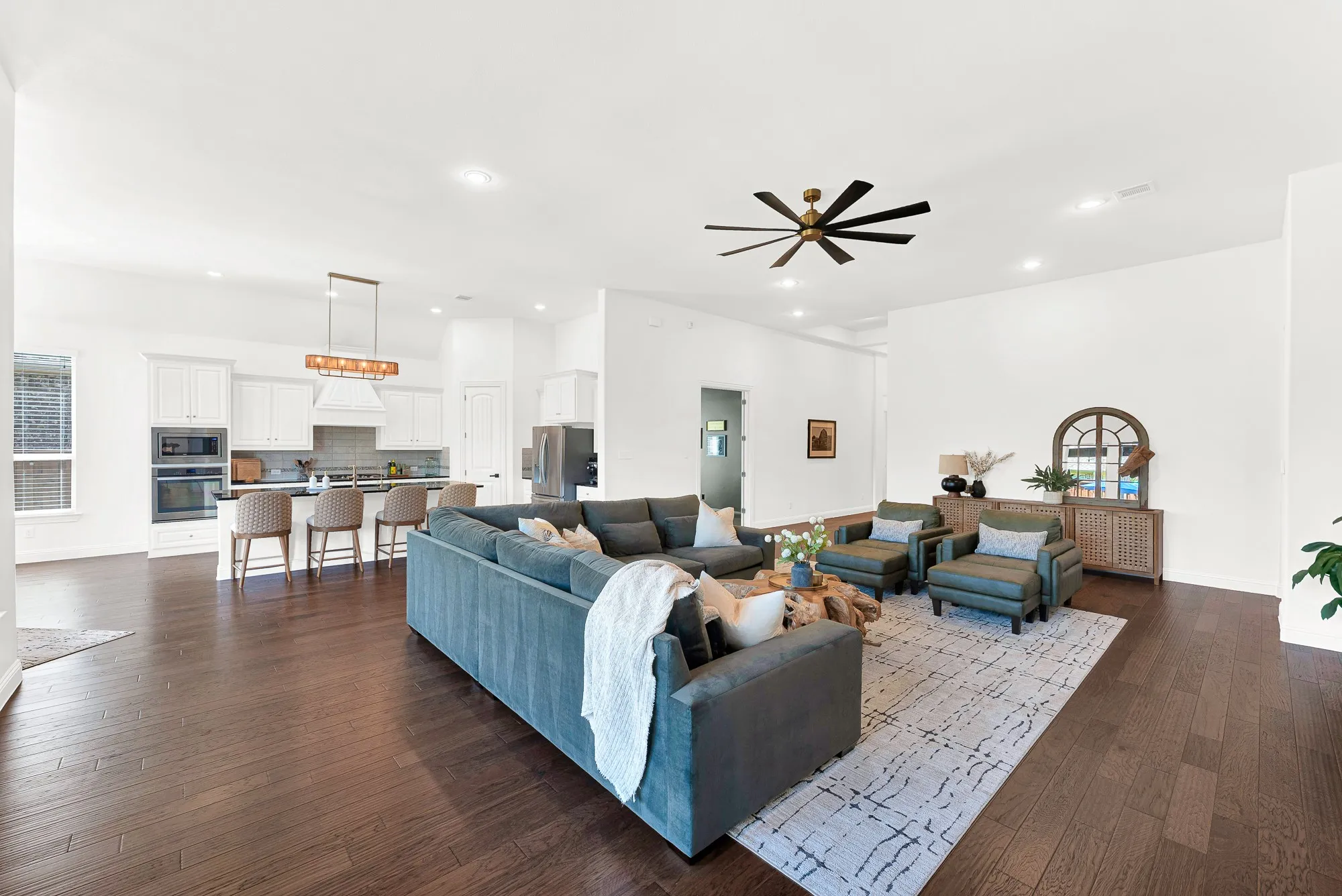 Single Family Residence For Sale in Collin County , 7309 River Park Drive, Mc Kinney, Texas 75071, 4 Bedroom, 3 Bathroom, 3 Garage spaces, 3,283 Sqft, built in 2016, mls#21342913, Real Estate Agent in Mc Kinney, Homes For Sale in Collin county, Homes For Sale in Mc Kinney, Realtor in Mc Kinney Texas, Real Estate Brokerage Independent Realty Texas, Luminita Cordes Realtor