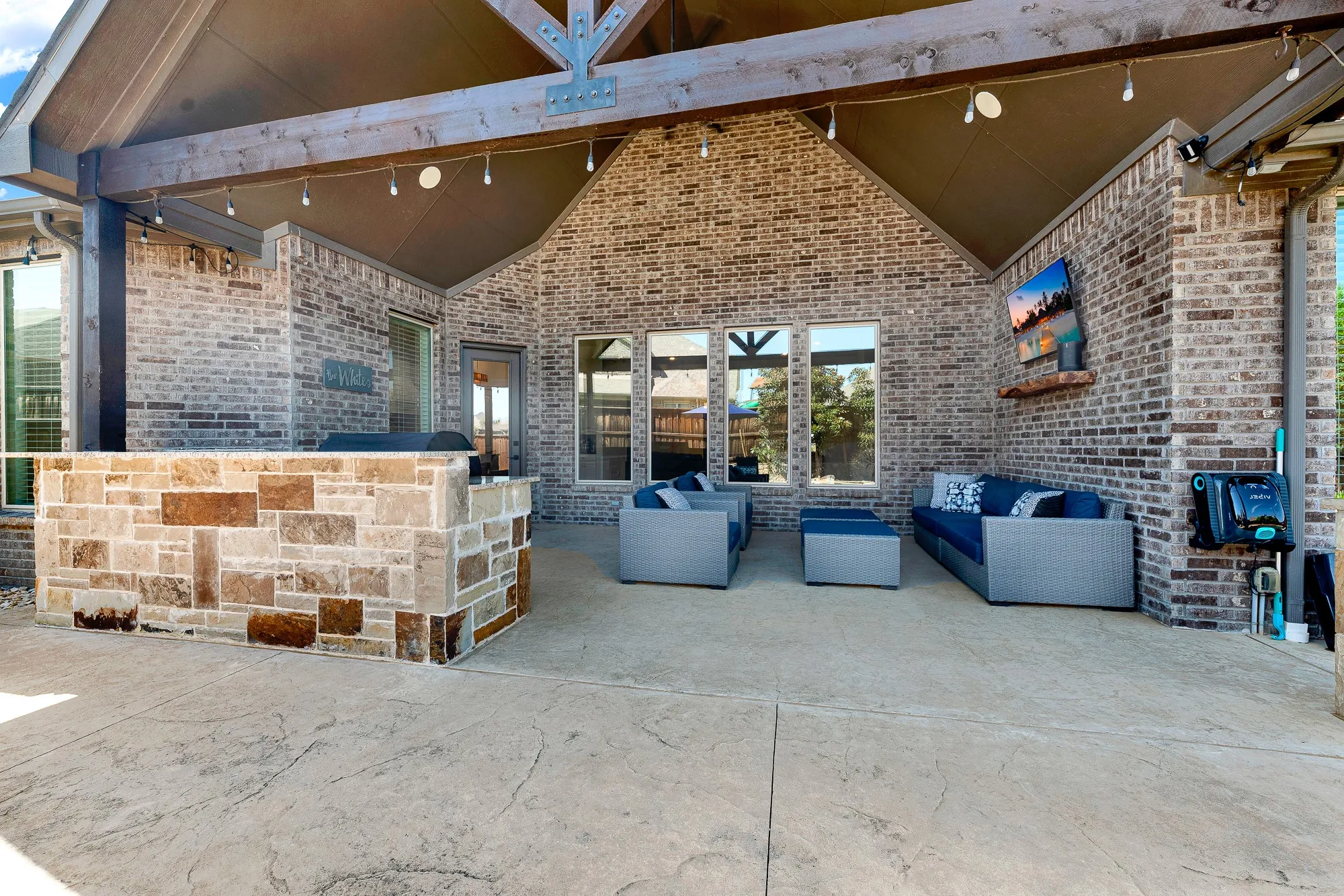 Single Family Residence For Sale in Collin County , 7309 River Park Drive, Mc Kinney, Texas 75071, 4 Bedroom, 3 Bathroom, 3 Garage spaces, 3,283 Sqft, built in 2016, mls#21342913, Real Estate Agent in Mc Kinney, Homes For Sale in Collin county, Homes For Sale in Mc Kinney, Realtor in Mc Kinney Texas, Real Estate Brokerage Independent Realty Texas, Luminita Cordes Realtor