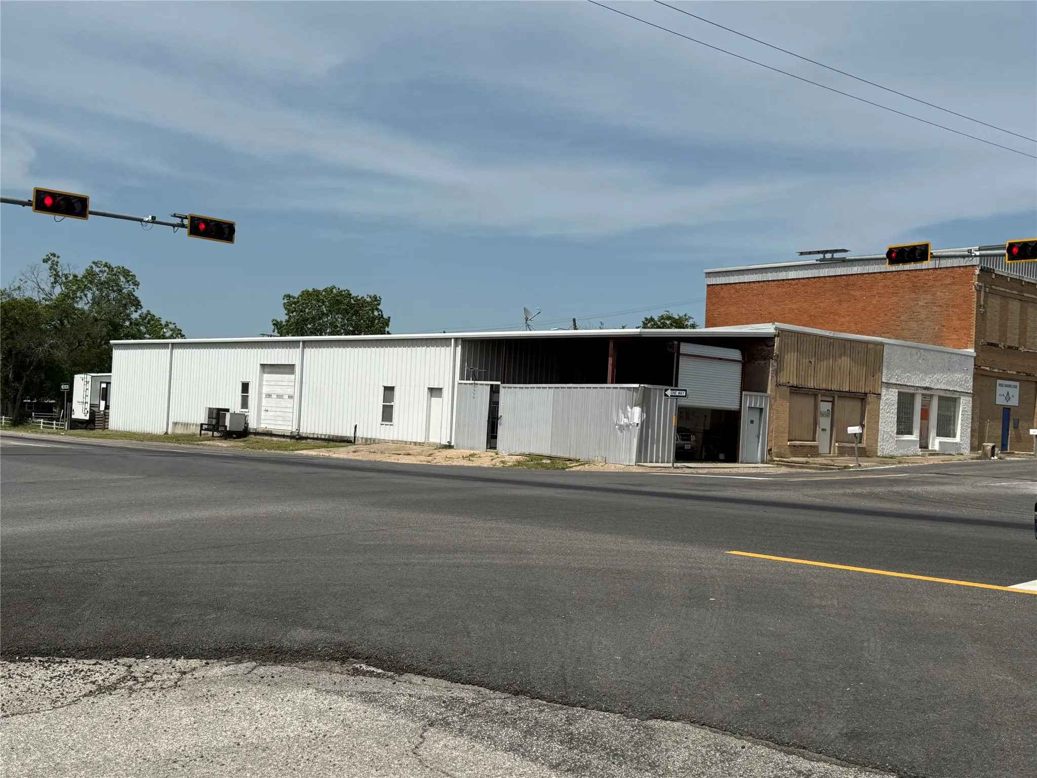 Warehouse For Sale in Mc Lennan County , 101 E Frederick Street E, Riesel, Texas 76682, 0, 0, Garage spaces, 0 Sqft, built in 2016, mls#21345047, Real Estate Agent in Riesel, Homes For Sale in Mc Lennan county, Homes For Sale in Riesel, Realtor in Riesel Texas, Real Estate Brokerage Independent Realty Texas, Luminita Cordes Realtor