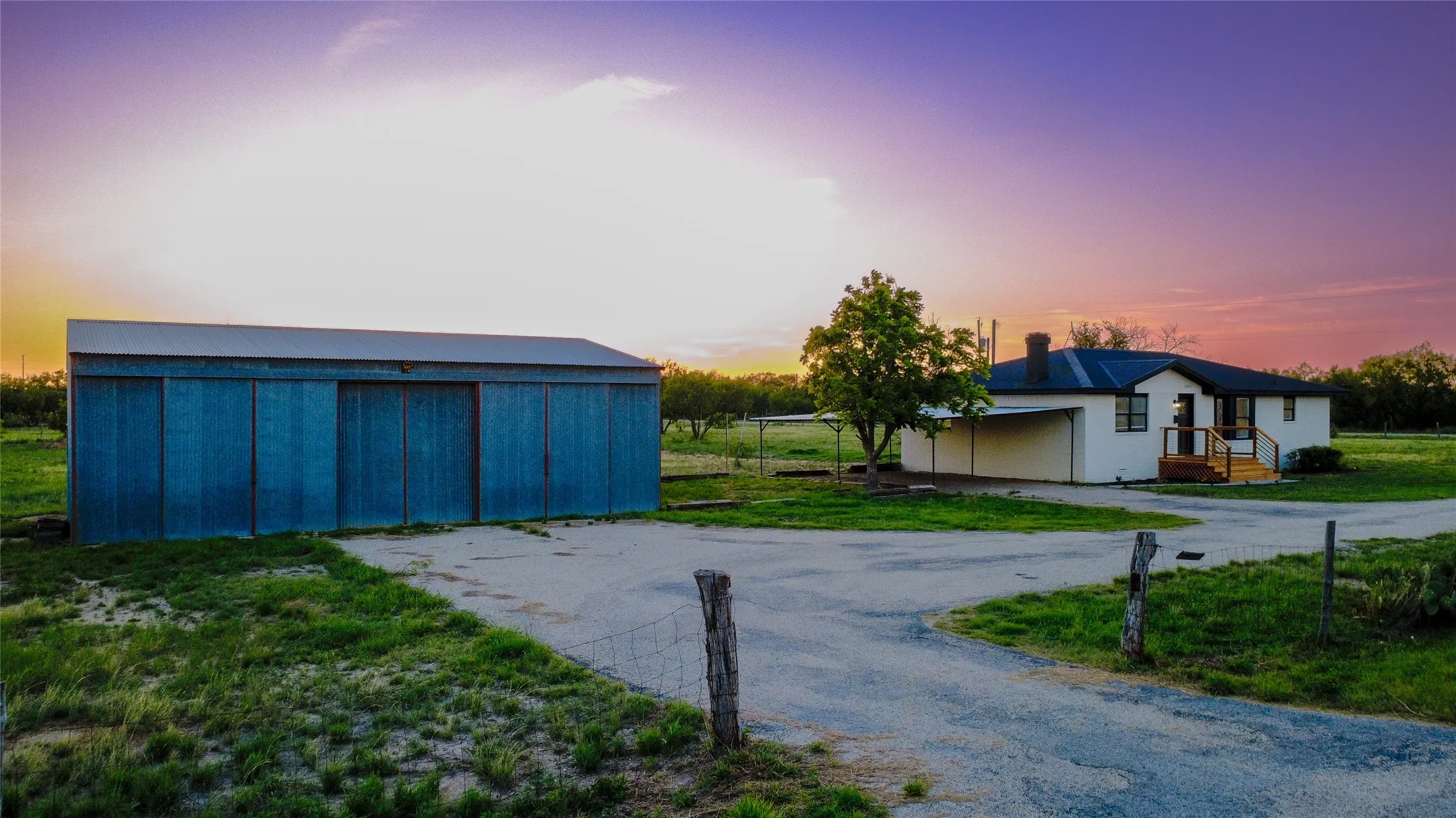 Single Family Residence For Sale in Tom Green County , 11805 Juniper Lane, San Angelo, Texas 76904, 2 Bedroom, 3 Bathroom, 2 Garage spaces, 1,421 Sqft, built in 1985, mls#21341949, Real Estate Agent in San Angelo, Homes For Sale in Tom Green county, Homes For Sale in San Angelo, Realtor in San Angelo Texas, Real Estate Brokerage Independent Realty Texas, Luminita Cordes Realtor