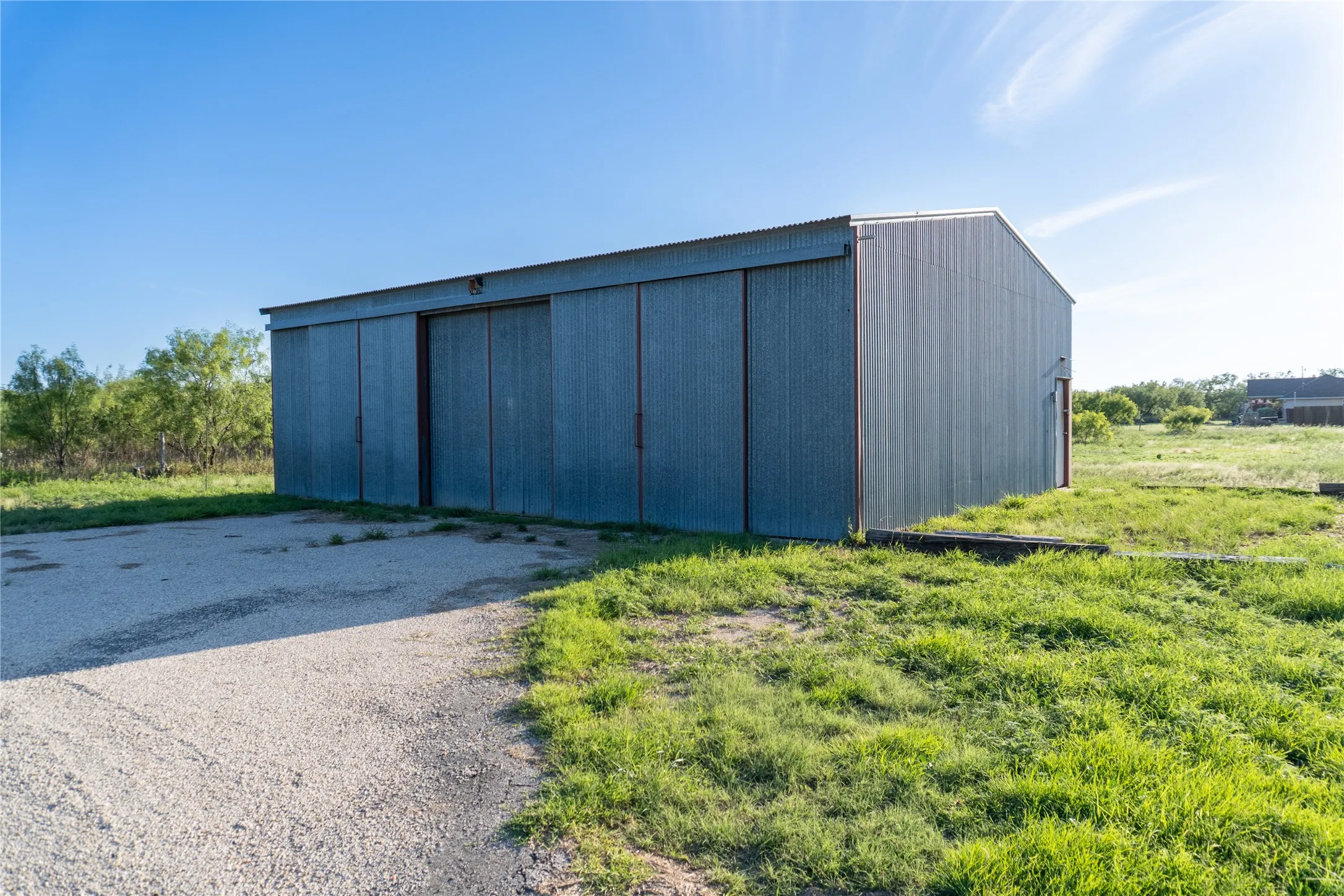 Single Family Residence For Sale in Tom Green County , 11805 Juniper Lane, San Angelo, Texas 76904, 2 Bedroom, 3 Bathroom, 2 Garage spaces, 1,421 Sqft, built in 1985, mls#21341949, Real Estate Agent in San Angelo, Homes For Sale in Tom Green county, Homes For Sale in San Angelo, Realtor in San Angelo Texas, Real Estate Brokerage Independent Realty Texas, Luminita Cordes Realtor