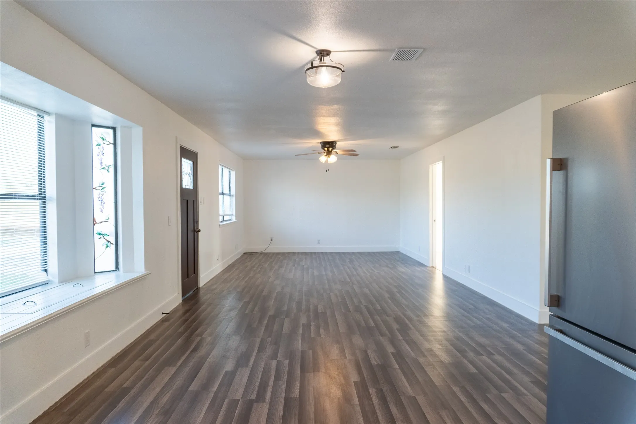 Single Family Residence For Sale in Tom Green County , 11805 Juniper Lane, San Angelo, Texas 76904, 2 Bedroom, 3 Bathroom, 2 Garage spaces, 1,421 Sqft, built in 1985, mls#21341949, Real Estate Agent in San Angelo, Homes For Sale in Tom Green county, Homes For Sale in San Angelo, Realtor in San Angelo Texas, Real Estate Brokerage Independent Realty Texas, Luminita Cordes Realtor