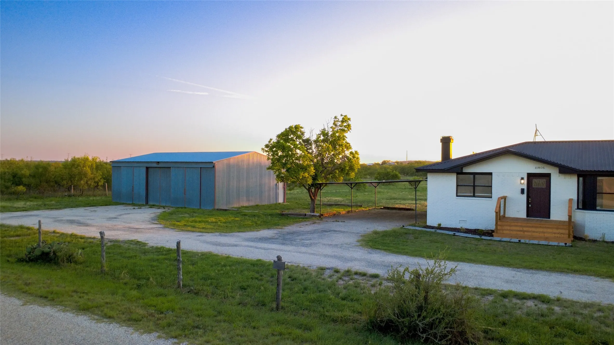 Single Family Residence For Sale in Tom Green County , 11805 Juniper Lane, San Angelo, Texas 76904, 2 Bedroom, 3 Bathroom, 2 Garage spaces, 1,421 Sqft, built in 1985, mls#21341949, Real Estate Agent in San Angelo, Homes For Sale in Tom Green county, Homes For Sale in San Angelo, Realtor in San Angelo Texas, Real Estate Brokerage Independent Realty Texas, Luminita Cordes Realtor