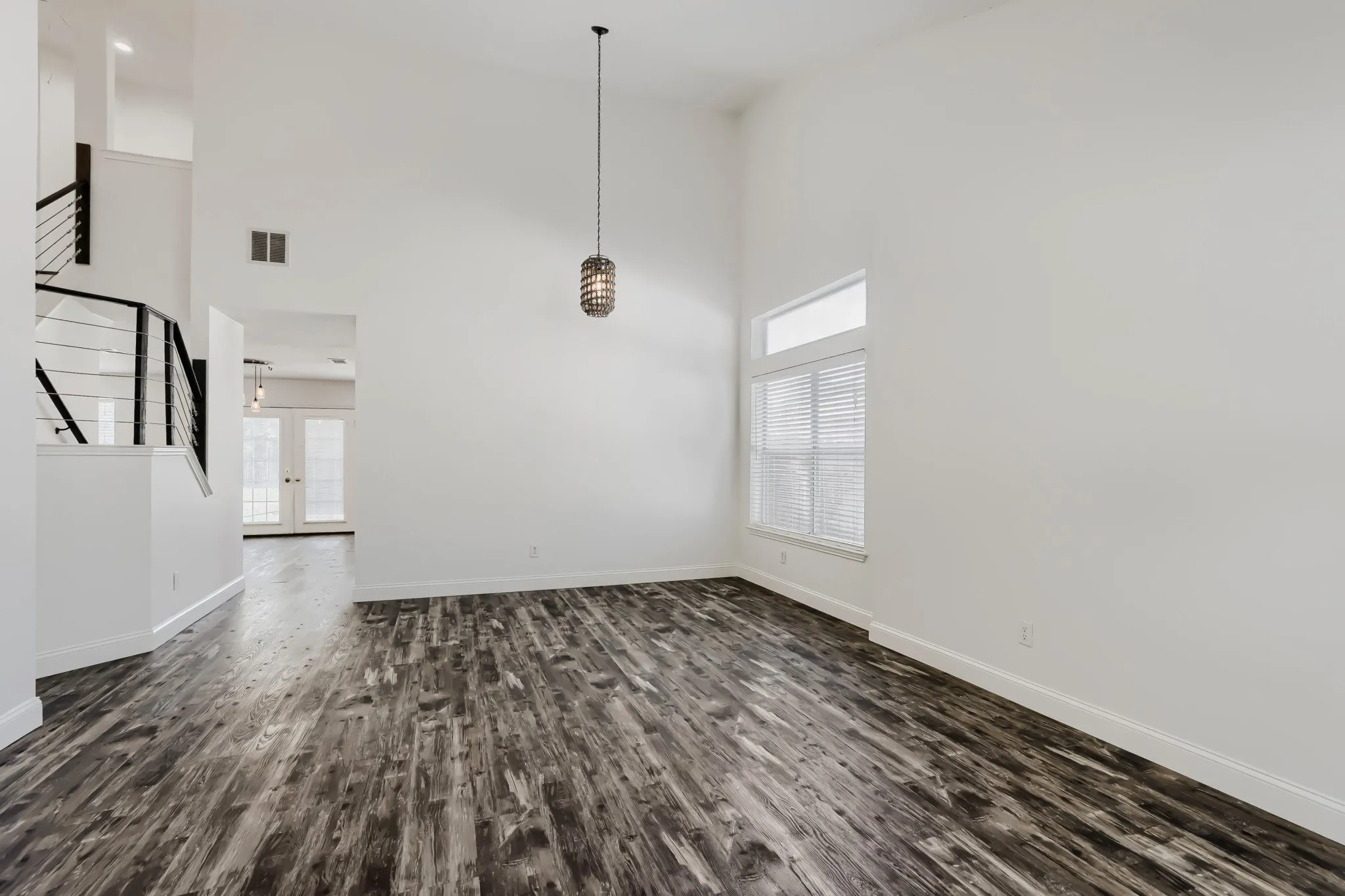 Single Family Residence For Sale in Collin County , 5602 Vista Park Lane, Sachse, Texas 75048, 4 Bedroom, 3 Bathroom, 2 Garage spaces, 2,107 Sqft, built in 1999, mls#21343097, Real Estate Agent in Sachse, Homes For Sale in Collin county, Homes For Sale in Sachse, Realtor in Sachse Texas, Real Estate Brokerage Independent Realty Texas, Luminita Cordes Realtor