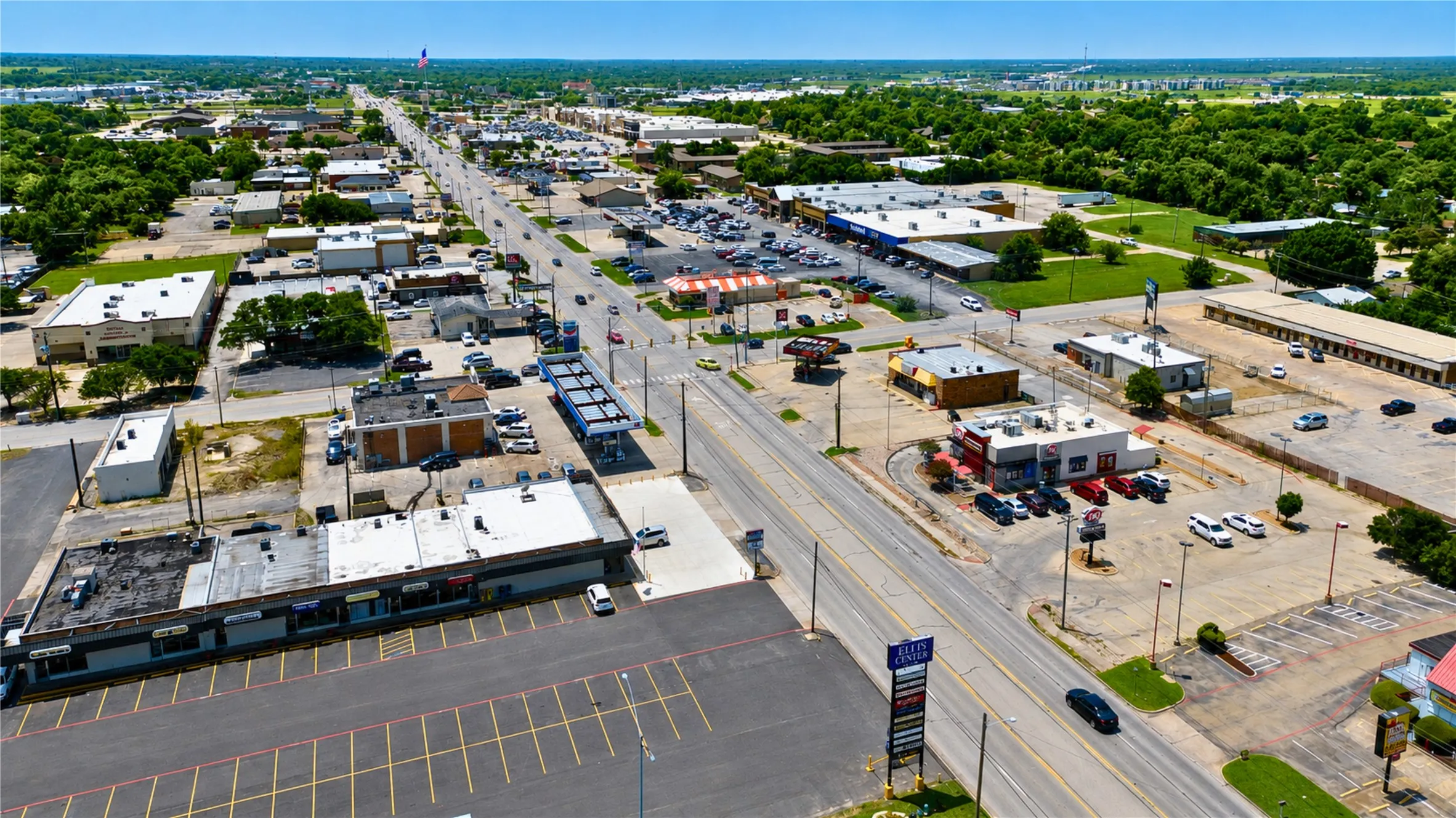 Office For Sale in Hunt County , 2814 Terrell Road, Greenville, Texas 75402, 0, 0, Garage spaces, 0 Sqft, built in 1985, Price $599,000, mls#21343766, Real Estate Agent in Greenville, Homes For Sale in Hunt county, Homes For Sale in Greenville, Realtor in Greenville Texas, Real Estate Brokerage Independent Realty Texas, Luminita Cordes Realtor