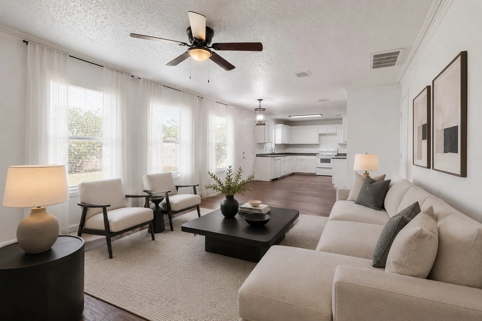Single Family Residence For Sale in Tarrant County , 5437 New Castleton Lane, Fort Worth, Texas 76135, 3 Bedroom, 3 Bathroom, 2 Garage spaces, 2,323 Sqft, built in 2002, Price $340,000, mls#21342393, Real Estate Agent in Fort Worth, Homes For Sale in Tarrant county, Homes For Sale in Fort Worth, Realtor in Fort Worth Texas, Real Estate Brokerage Independent Realty Texas, Luminita Cordes Realtor