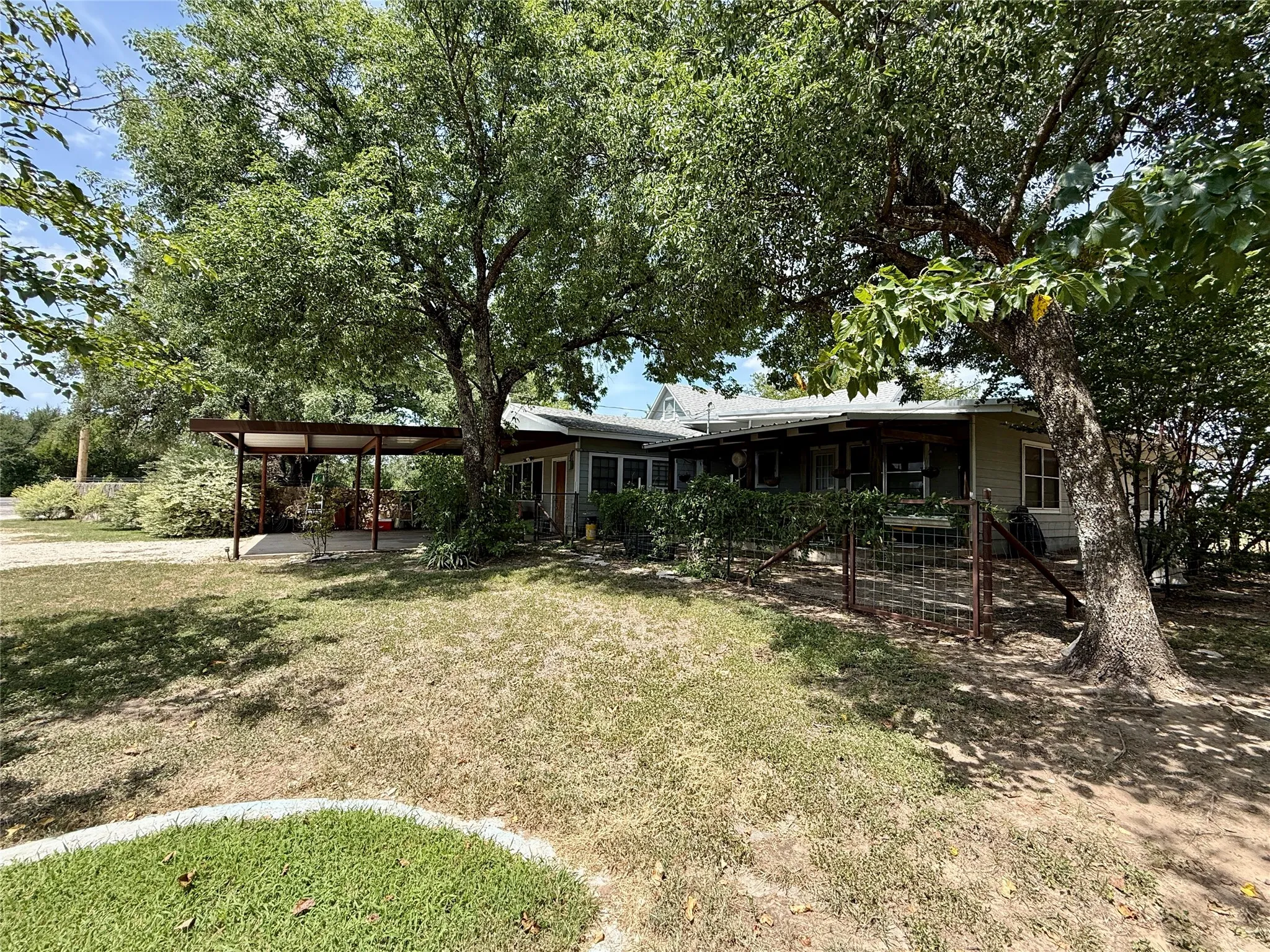 Single Family Residence For Sale in Hamilton County , 20959 Hwy 281, Hico, Texas 76457, 3 Bedroom, 2 Bathroom, Garage spaces, 6,000 Sqft, built in 0, mls#21345060, Real Estate Agent in Hico, Homes For Sale in Hamilton county, Homes For Sale in Hico, Realtor in Hico Texas, Real Estate Brokerage Independent Realty Texas, Luminita Cordes Realtor