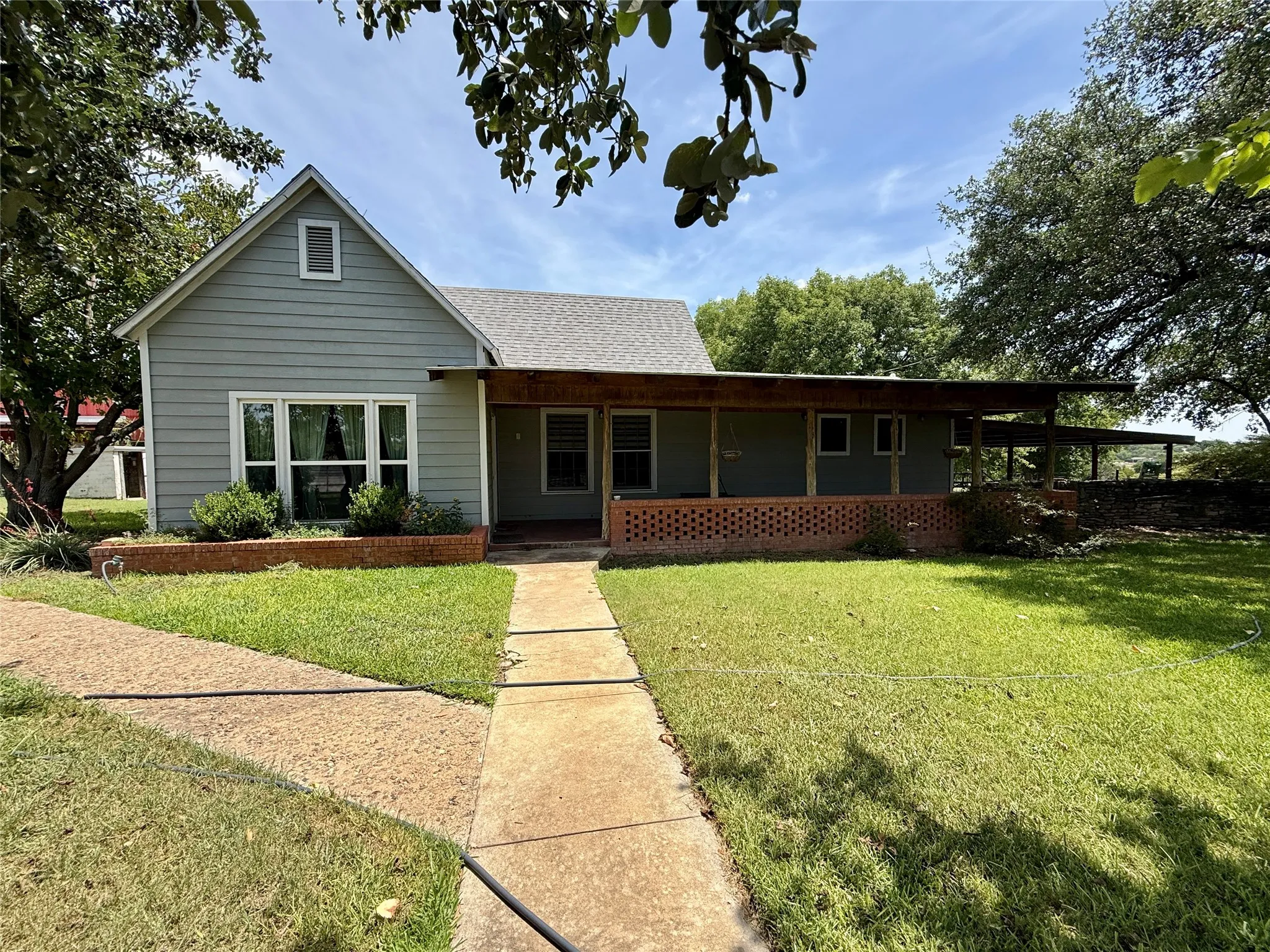 Single Family Residence For Sale in Hamilton County , 20959 Hwy 281, Hico, Texas 76457, 3 Bedroom, 2 Bathroom, Garage spaces, 6,000 Sqft, built in 0, mls#21345060, Real Estate Agent in Hico, Homes For Sale in Hamilton county, Homes For Sale in Hico, Realtor in Hico Texas, Real Estate Brokerage Independent Realty Texas, Luminita Cordes Realtor