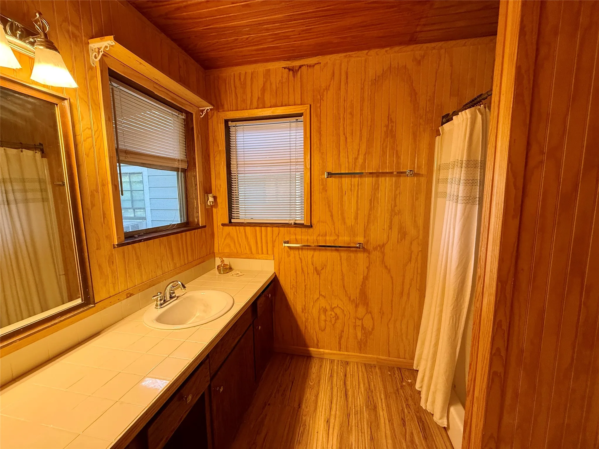 Single Family Residence For Sale in Hamilton County , 20959 Hwy 281, Hico, Texas 76457, 3 Bedroom, 2 Bathroom, Garage spaces, 6,000 Sqft, built in 0, mls#21345060, Real Estate Agent in Hico, Homes For Sale in Hamilton county, Homes For Sale in Hico, Realtor in Hico Texas, Real Estate Brokerage Independent Realty Texas, Luminita Cordes Realtor