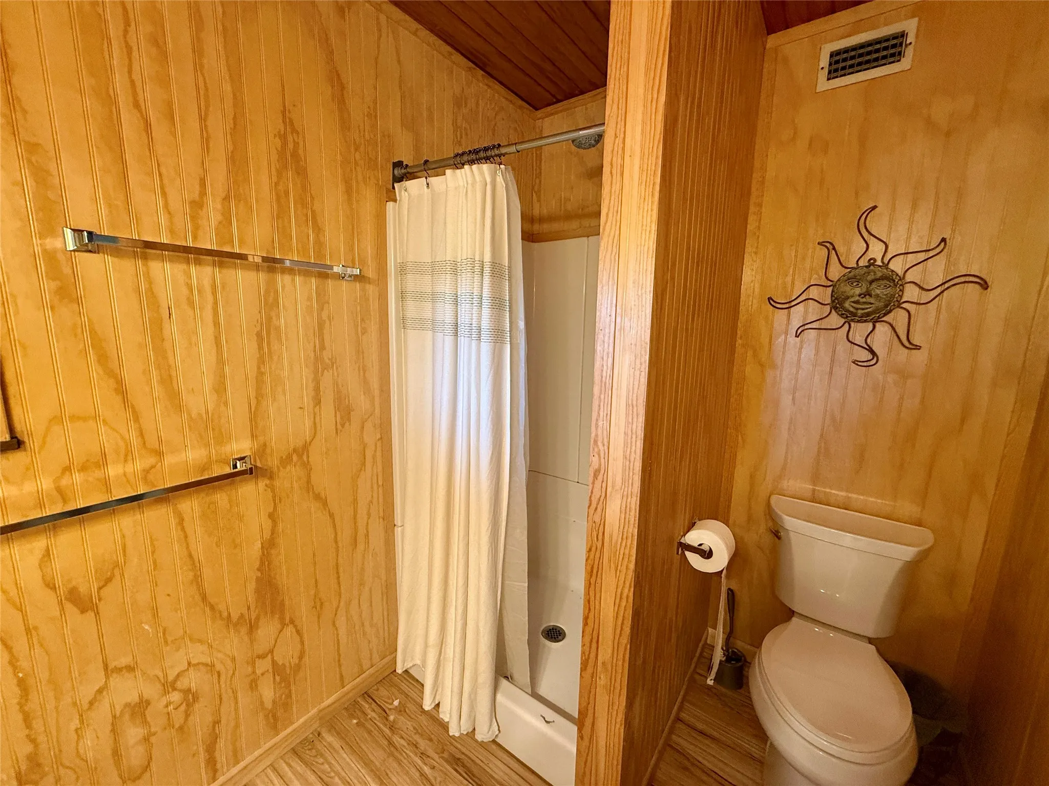Single Family Residence For Sale in Hamilton County , 20959 Hwy 281, Hico, Texas 76457, 3 Bedroom, 2 Bathroom, Garage spaces, 6,000 Sqft, built in 0, mls#21345060, Real Estate Agent in Hico, Homes For Sale in Hamilton county, Homes For Sale in Hico, Realtor in Hico Texas, Real Estate Brokerage Independent Realty Texas, Luminita Cordes Realtor