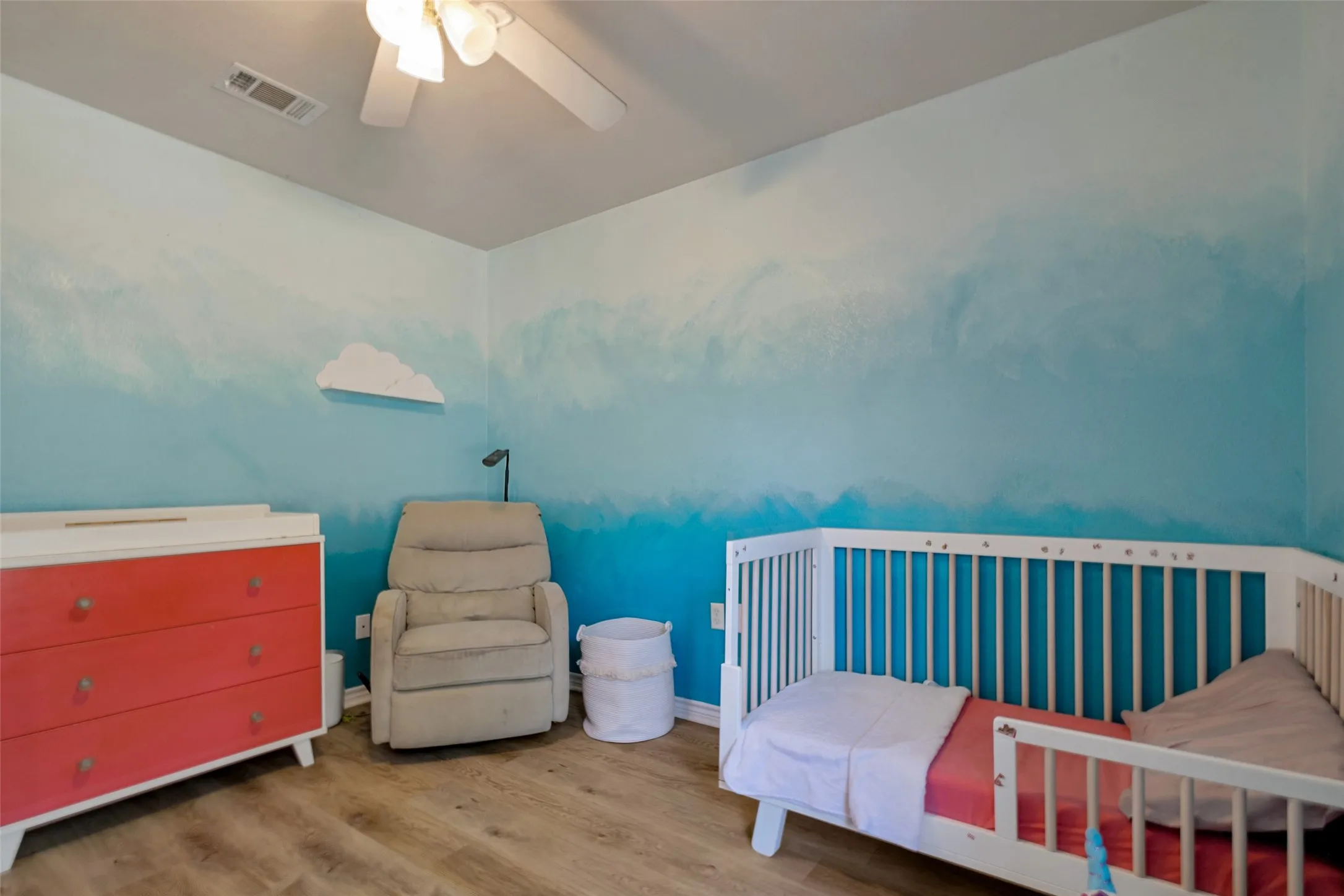 Secondary bedroom
