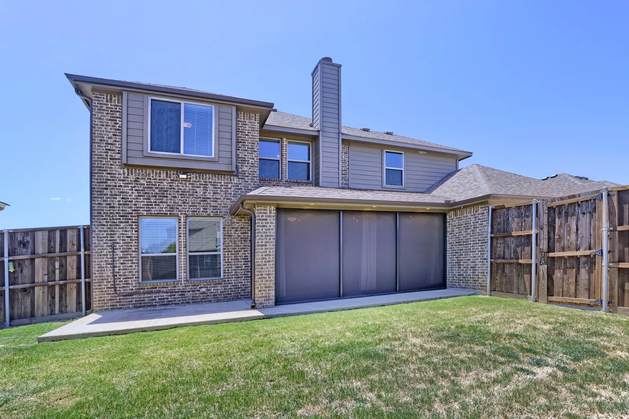 Single Family Residence For Sale in Ellis County , 123 White Oak Lane, Red Oak, Texas 75154, 5 Bedroom, 3 Bathroom, 2 Garage spaces, 3,230 Sqft, built in 2016, mls#21330881, Real Estate Agent in Red Oak, Homes For Sale in Ellis county, Homes For Sale in Red Oak, Realtor in Red Oak Texas, Real Estate Brokerage Independent Realty Texas, Luminita Cordes Realtor