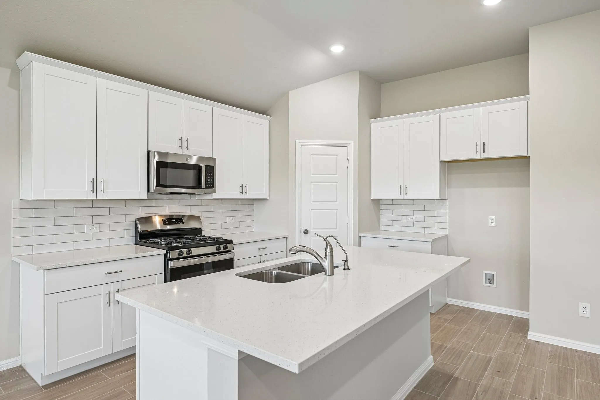 Single Family Residence For Sale in Tarrant County , 7600 Sapwood Drive, Fort Worth, Texas 76131, 4 Bedroom, 2 Bathroom, 2 Garage spaces, 1,877 Sqft, built in 2026, mls#21339870, Real Estate Agent in Fort Worth, Homes For Sale in Tarrant county, Homes For Sale in Fort Worth, Realtor in Fort Worth Texas, Real Estate Brokerage Independent Realty Texas, Luminita Cordes Realtor