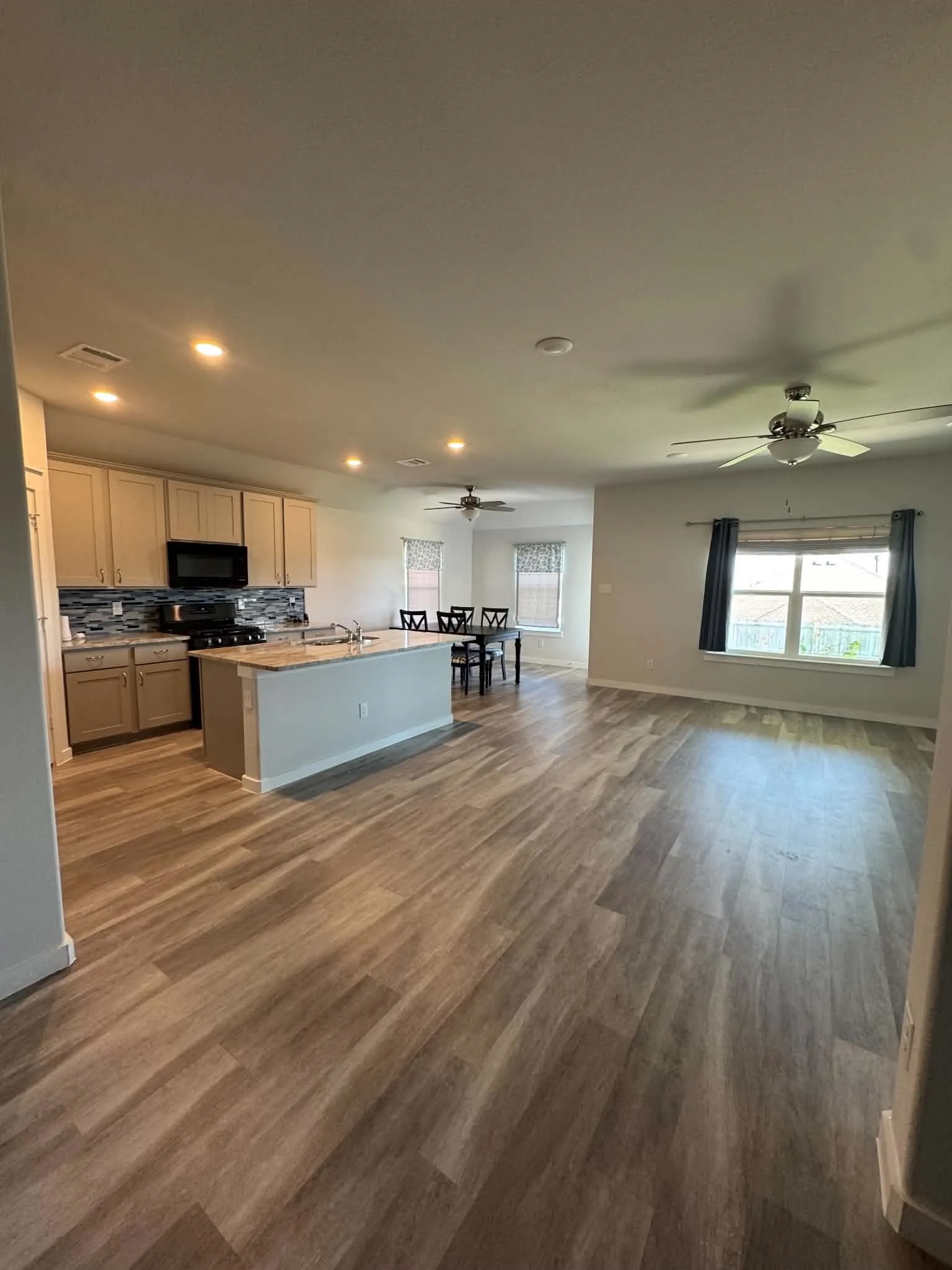 Single Family Residence For Rent in Tarrant County , 6120 Fall Creek Lane, Fort Worth, Texas 76123, 3 Bedroom, 2 Bathroom, 2 Garage spaces, 1,610 Sqft, built in 2020, mls#21345077, Real Estate Agent in Fort Worth, Homes For Rent in Tarrant county, Homes For Rent in Fort Worth, Realtor in Fort Worth Texas, Real Estate Brokerage Independent Realty Texas, Luminita Cordes Realtor